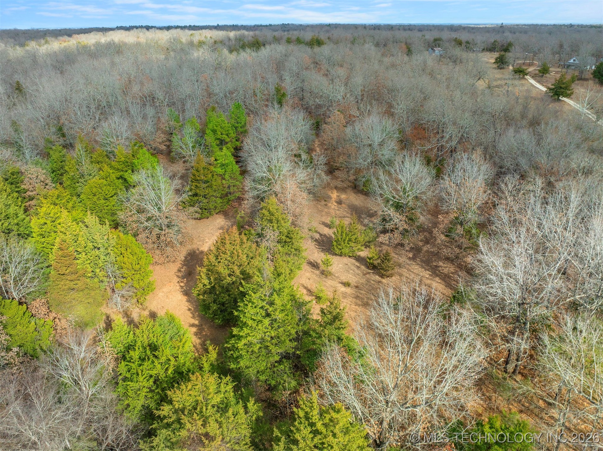 19 E 2010 Road Property Photo 4