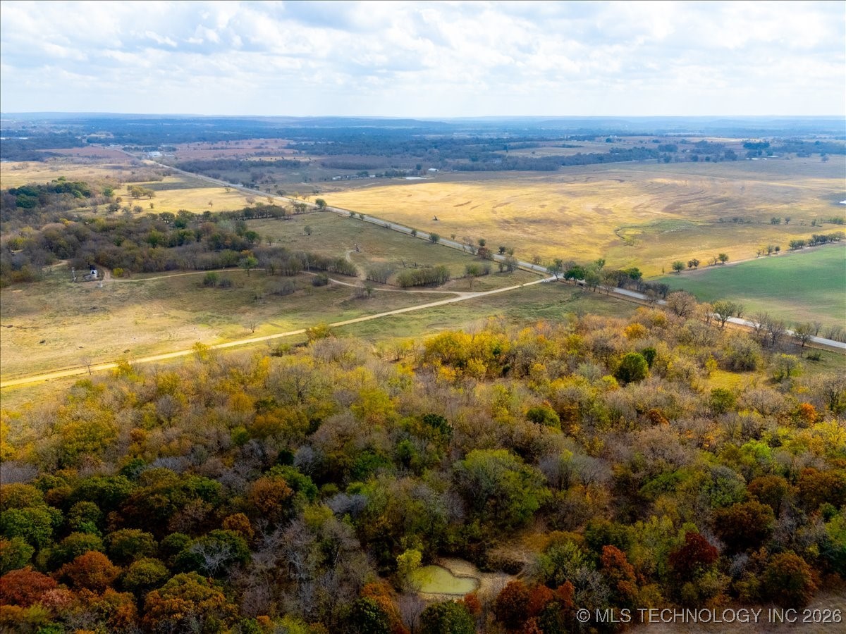 Hwy 16 Property Photo 9