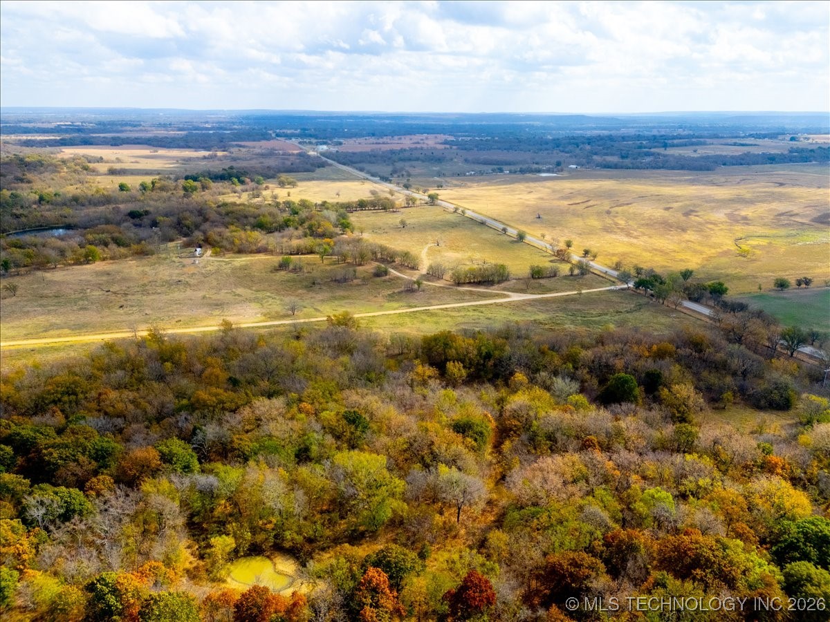 Hwy 16 Property Photo 10