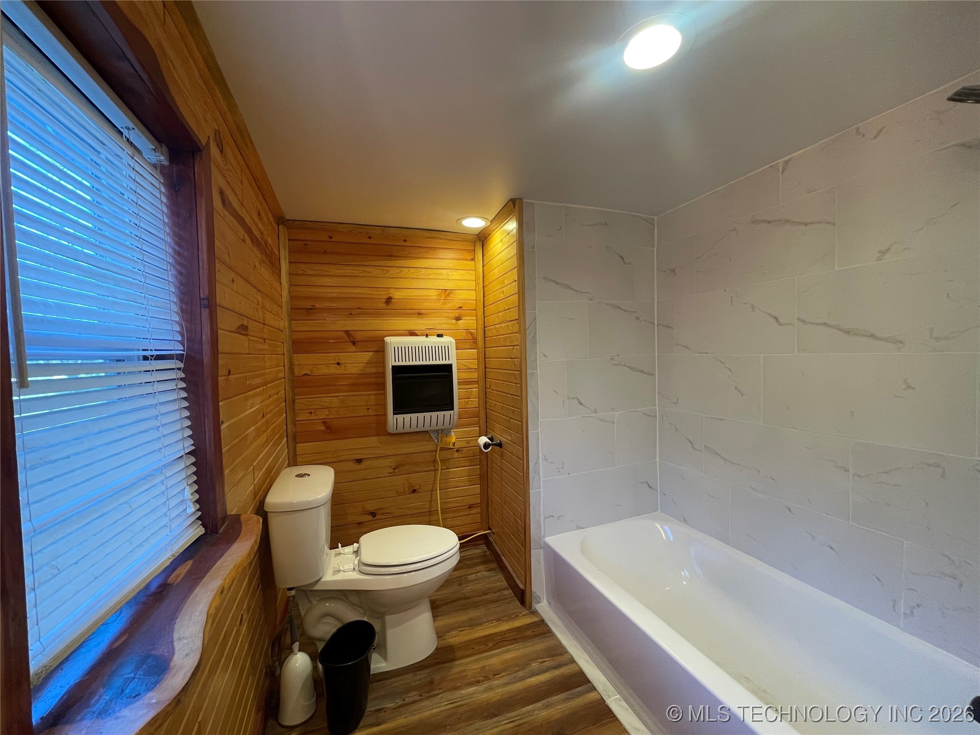 513 S State Avenue Property Photo 7