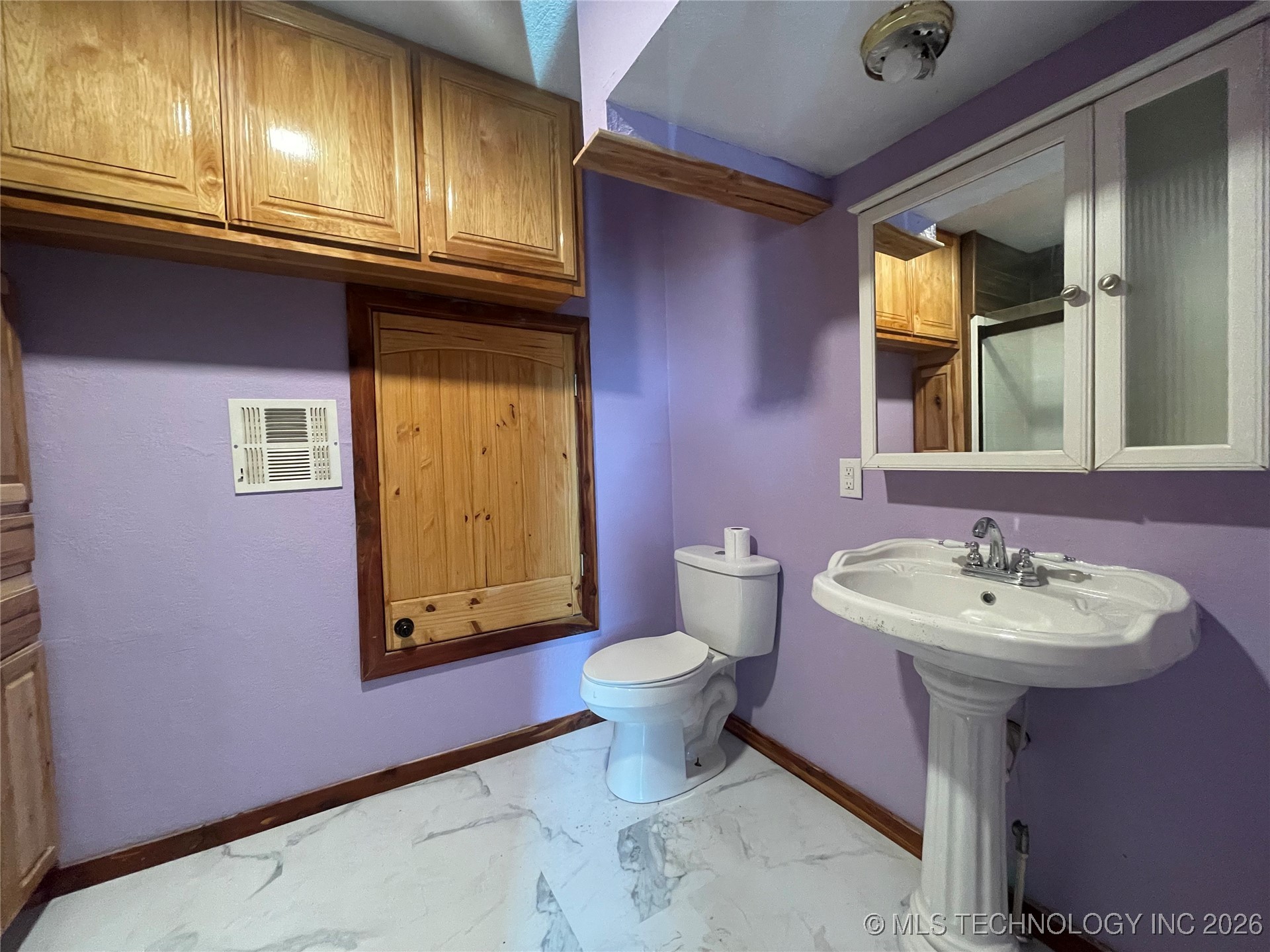 513 S State Avenue Property Photo 10