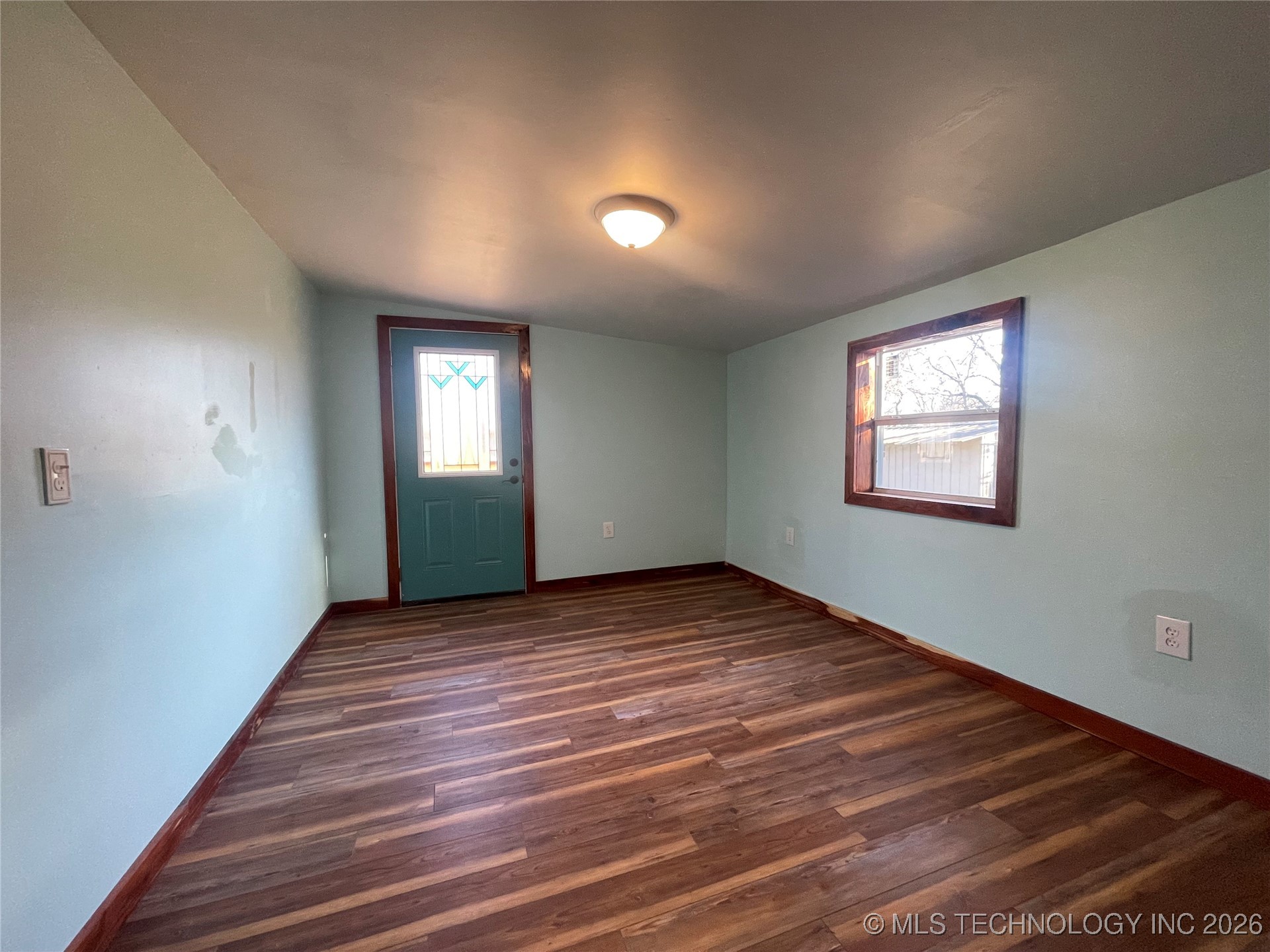 513 S State Avenue Property Photo 14