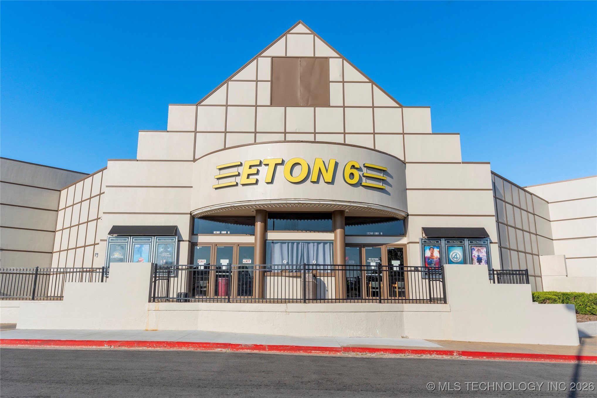 8421 E 61st Street 321a Property Photo 4