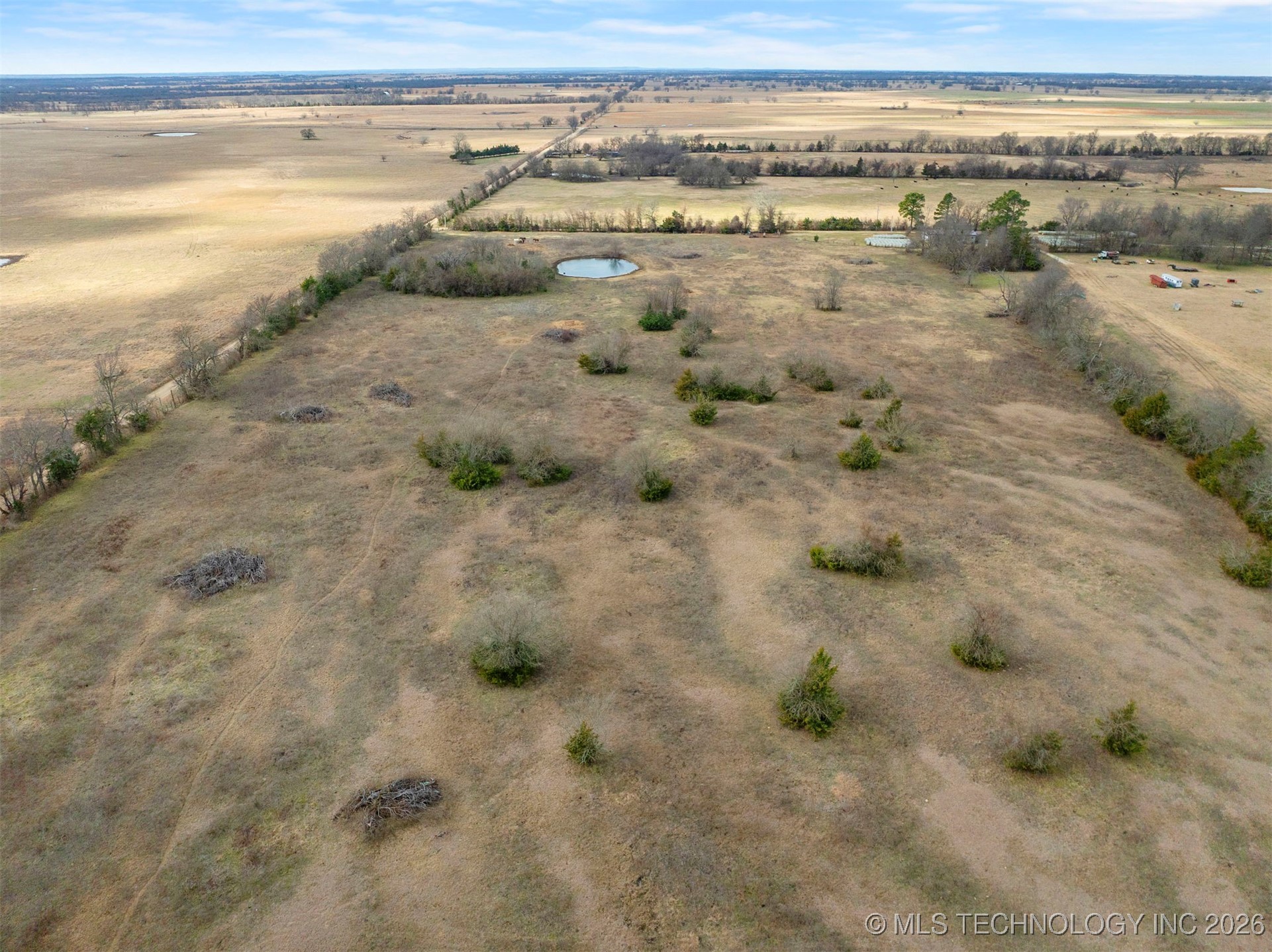 40 E 2010 Road Property Photo 7