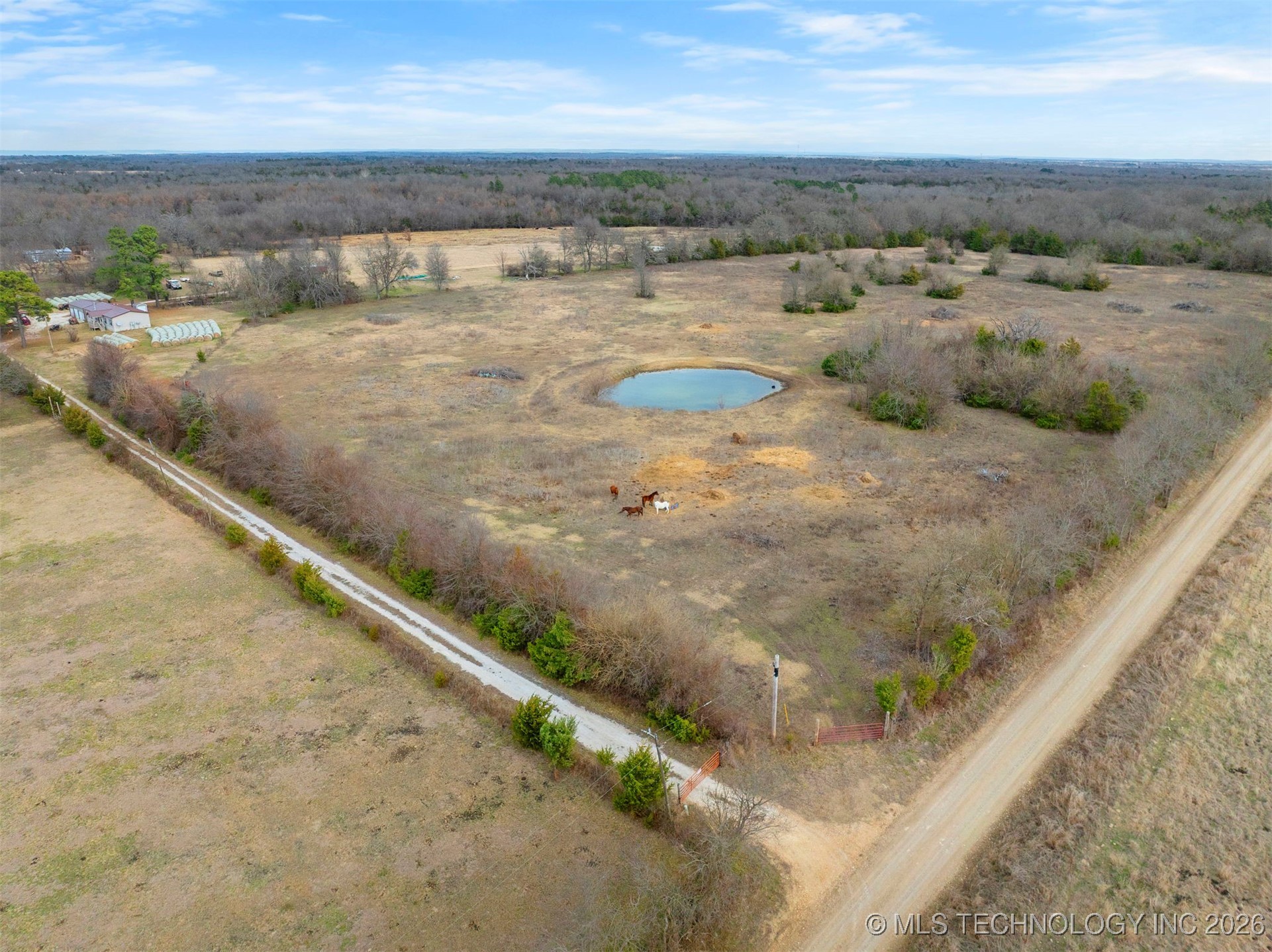 40 E 2010 Road Property Photo 8