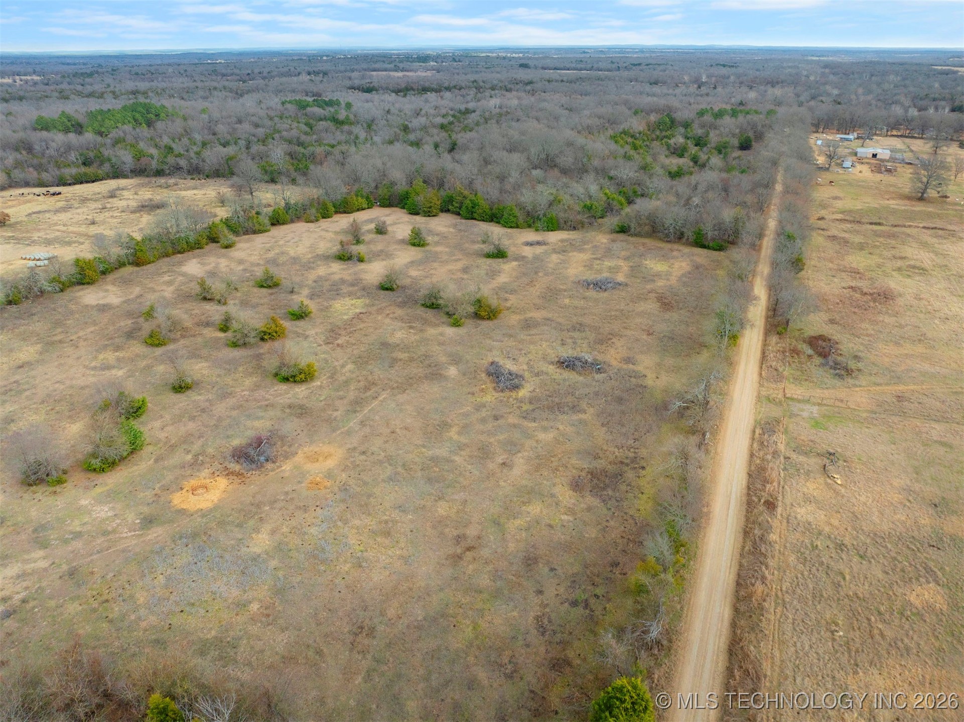 40 E 2010 Road Property Photo 11