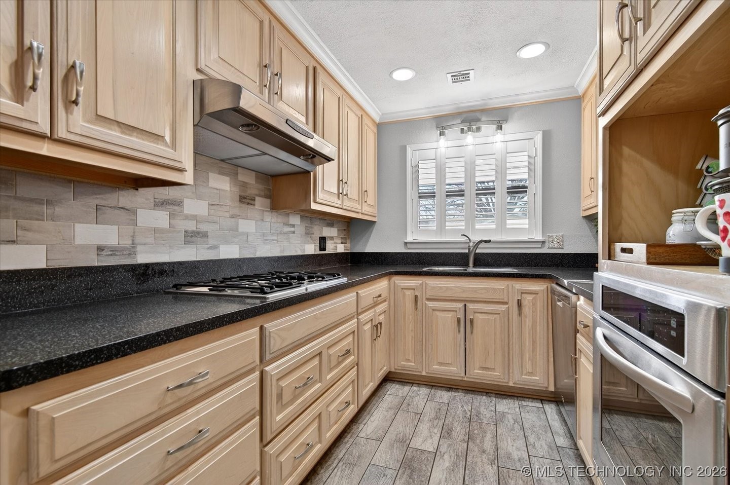 1516 Harris Drive Property Photo 14