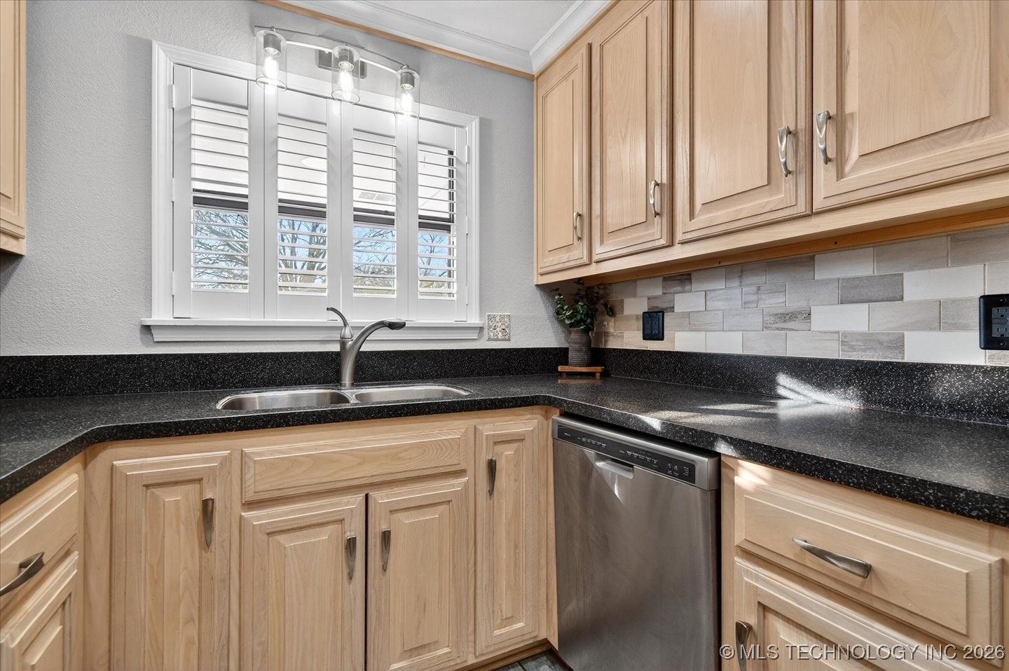 1516 Harris Drive Property Photo 15