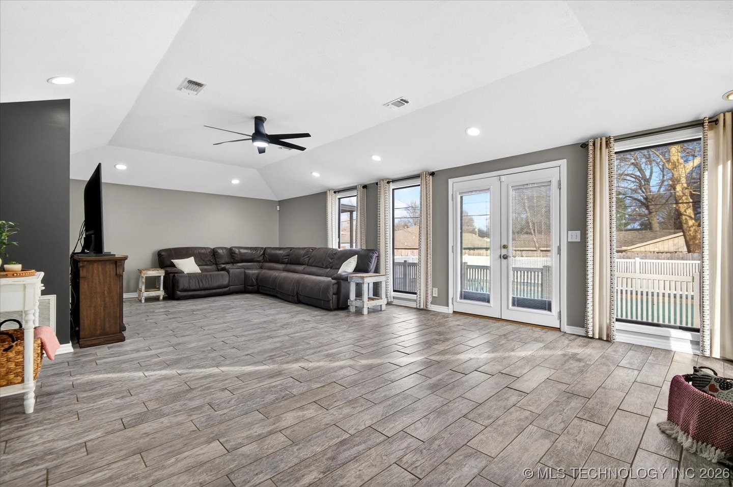 1516 Harris Drive Property Photo 27