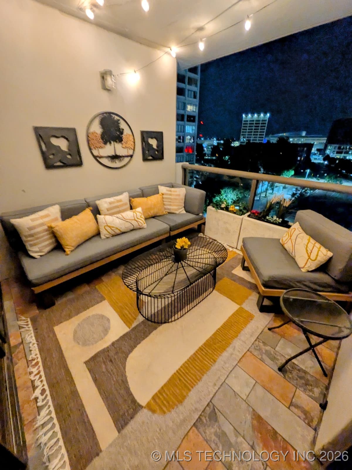 410 W 7th Street 828 Property Photo 28