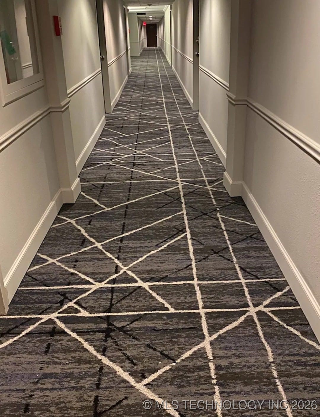 410 W 7th Street 828 Property Photo 32