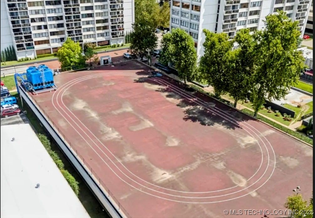 410 W 7th Street 828 Property Photo 36