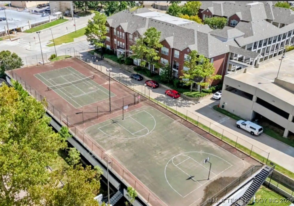 410 W 7th Street 828 Property Photo 37