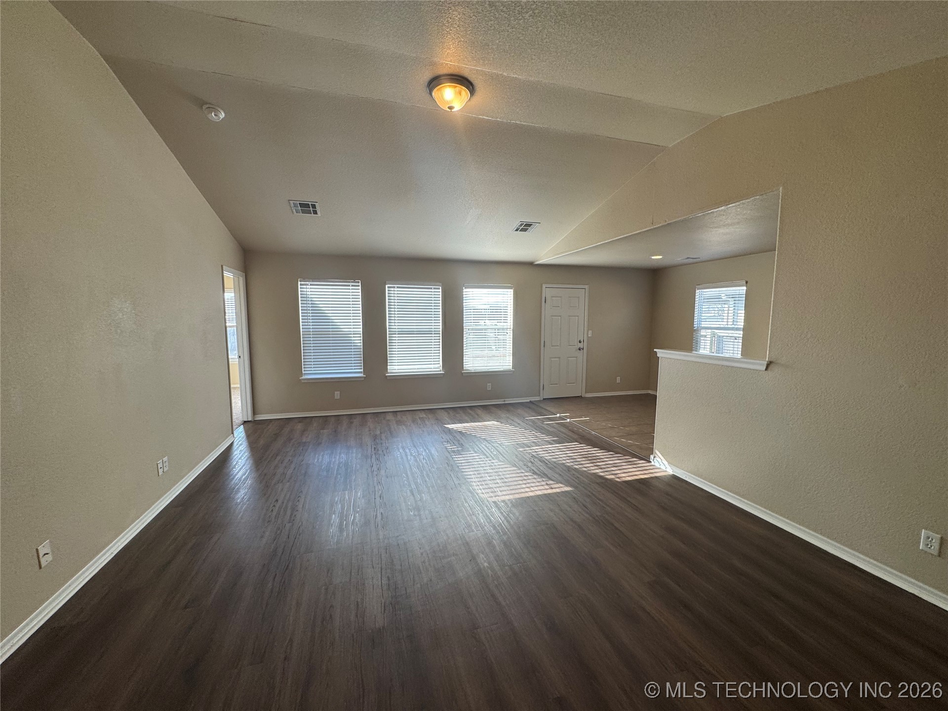 2125 E Concord Street North Property Photo 3