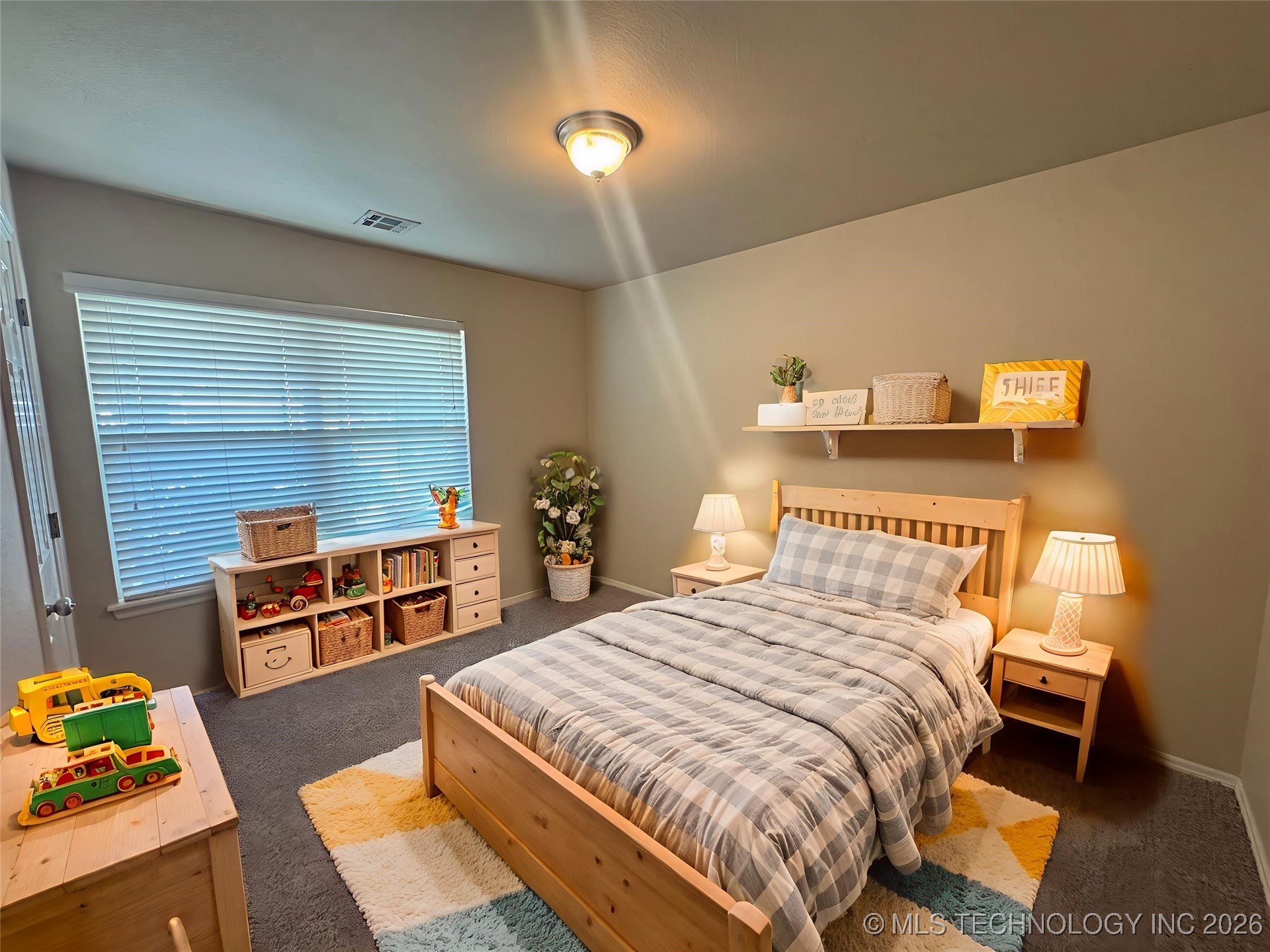 2125 E Concord Street North Property Photo 19