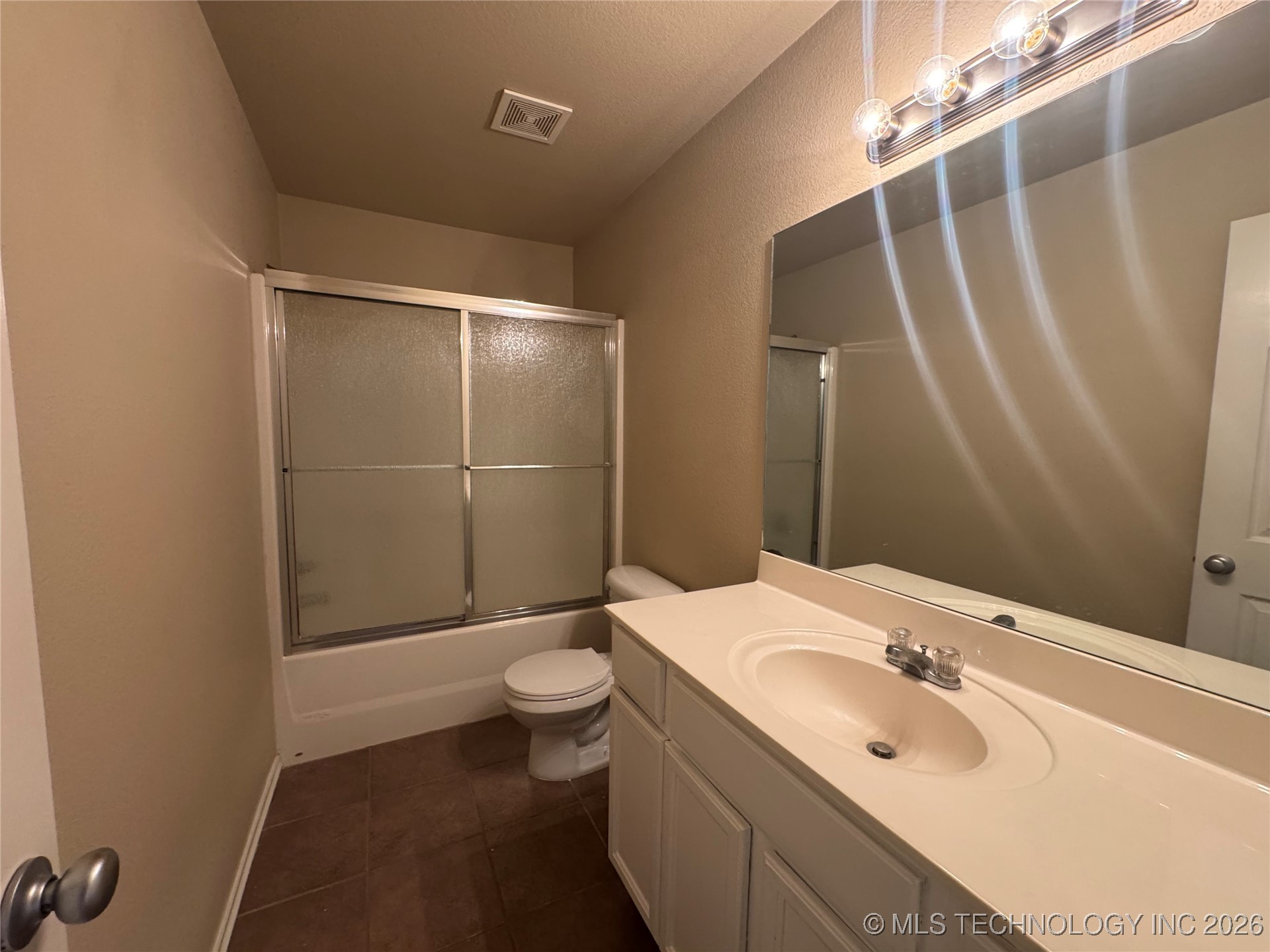 2125 E Concord Street North Property Photo 22