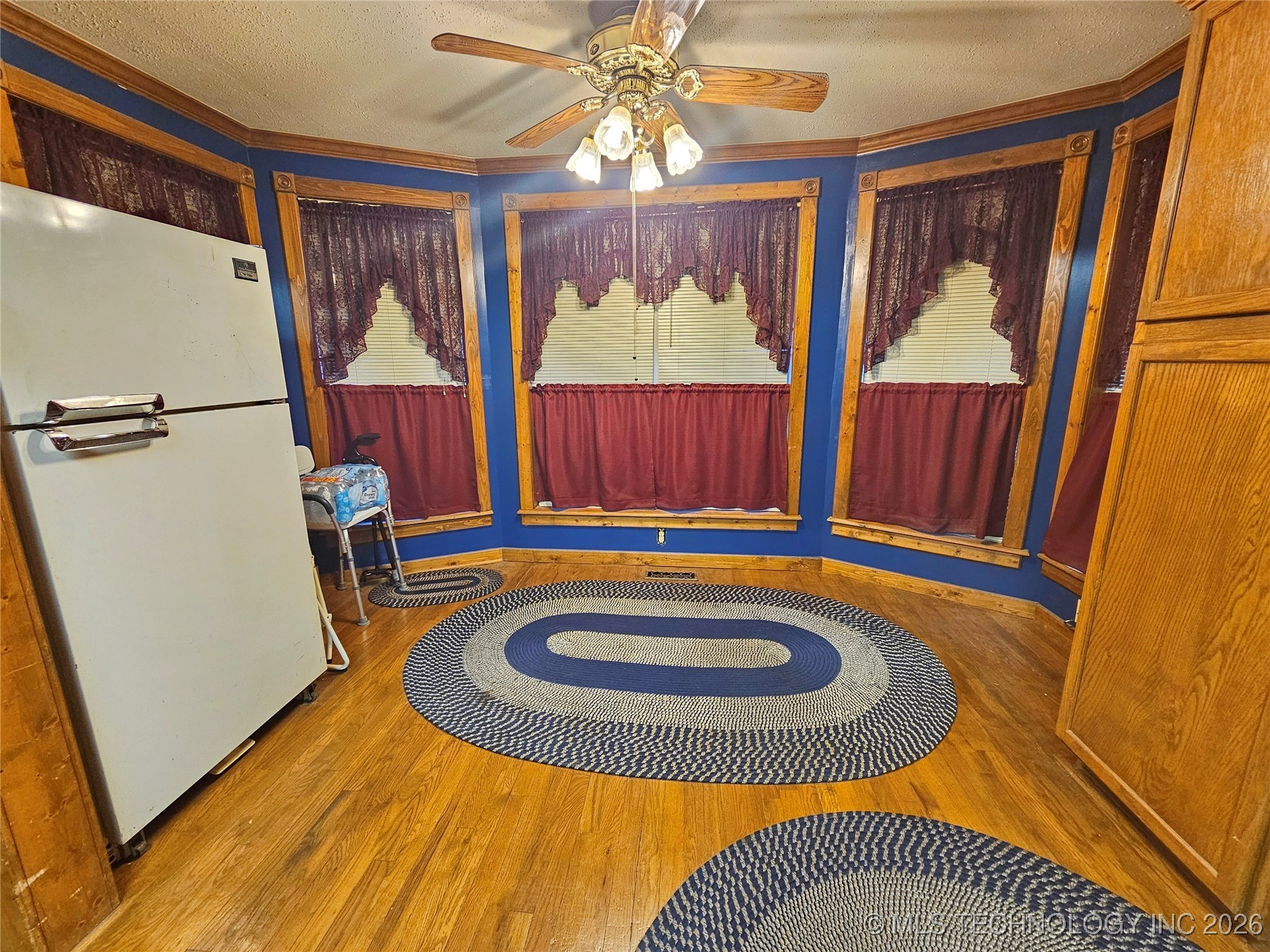 2149 N Delaware Place Property Photo 9