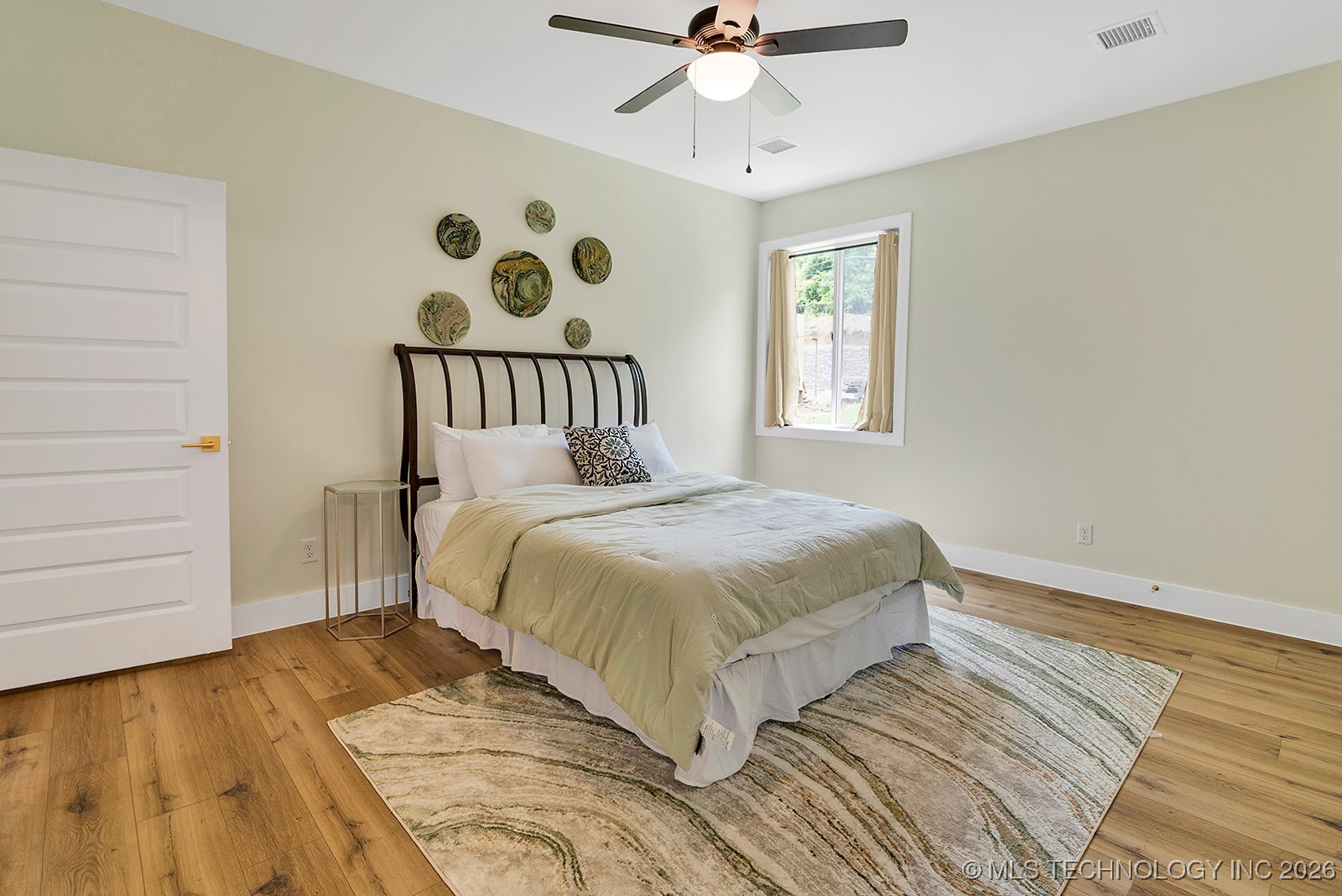 2602246 Property Photo 14