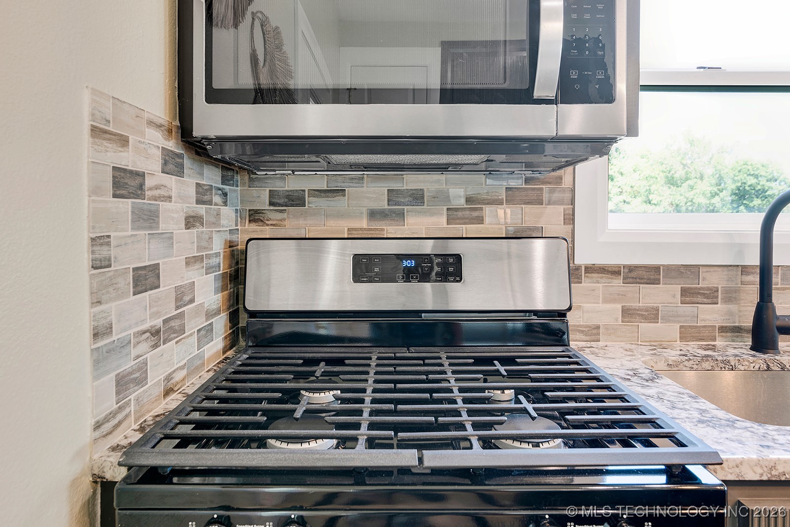 2602246 Property Photo 17