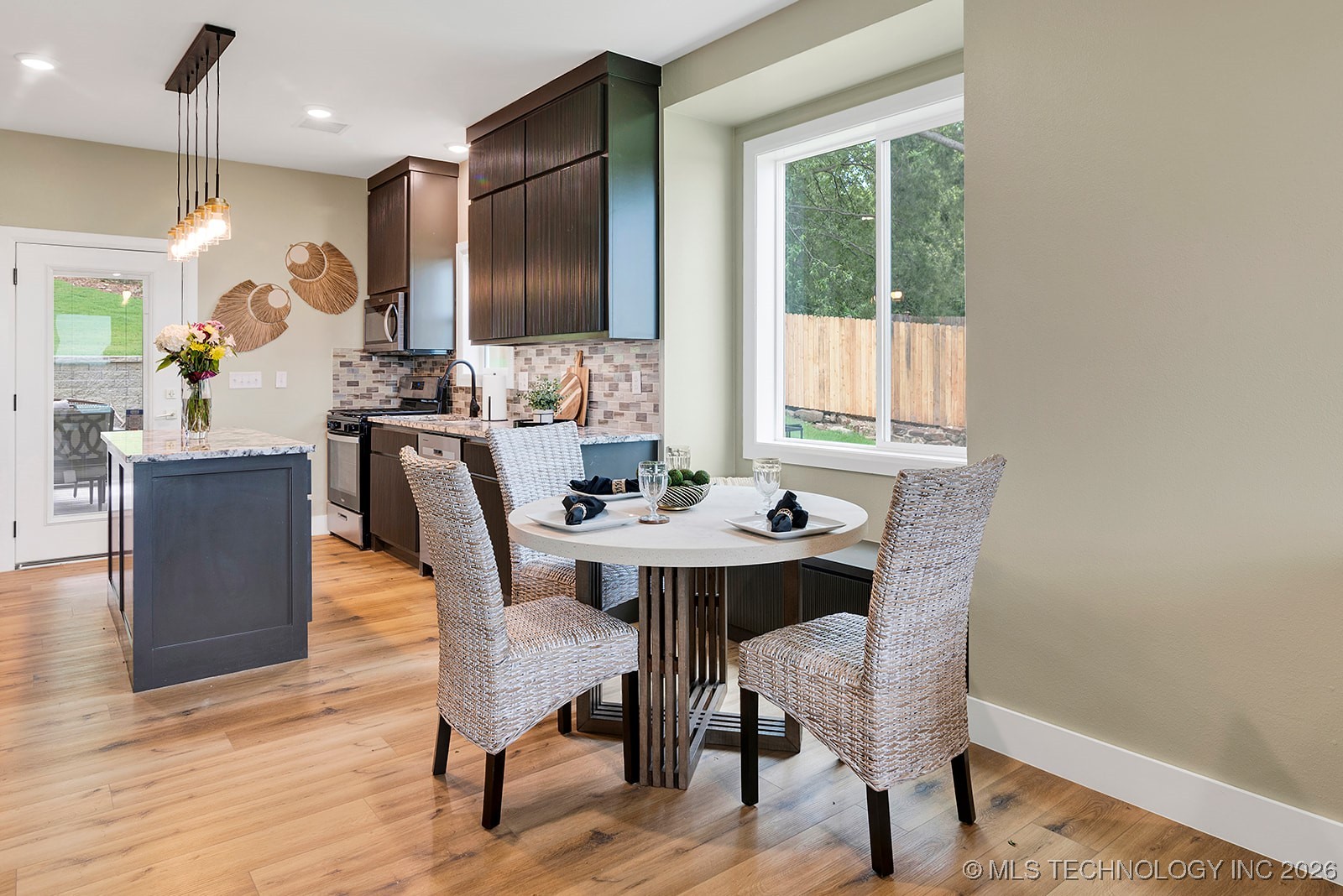 2602246 Property Photo 21