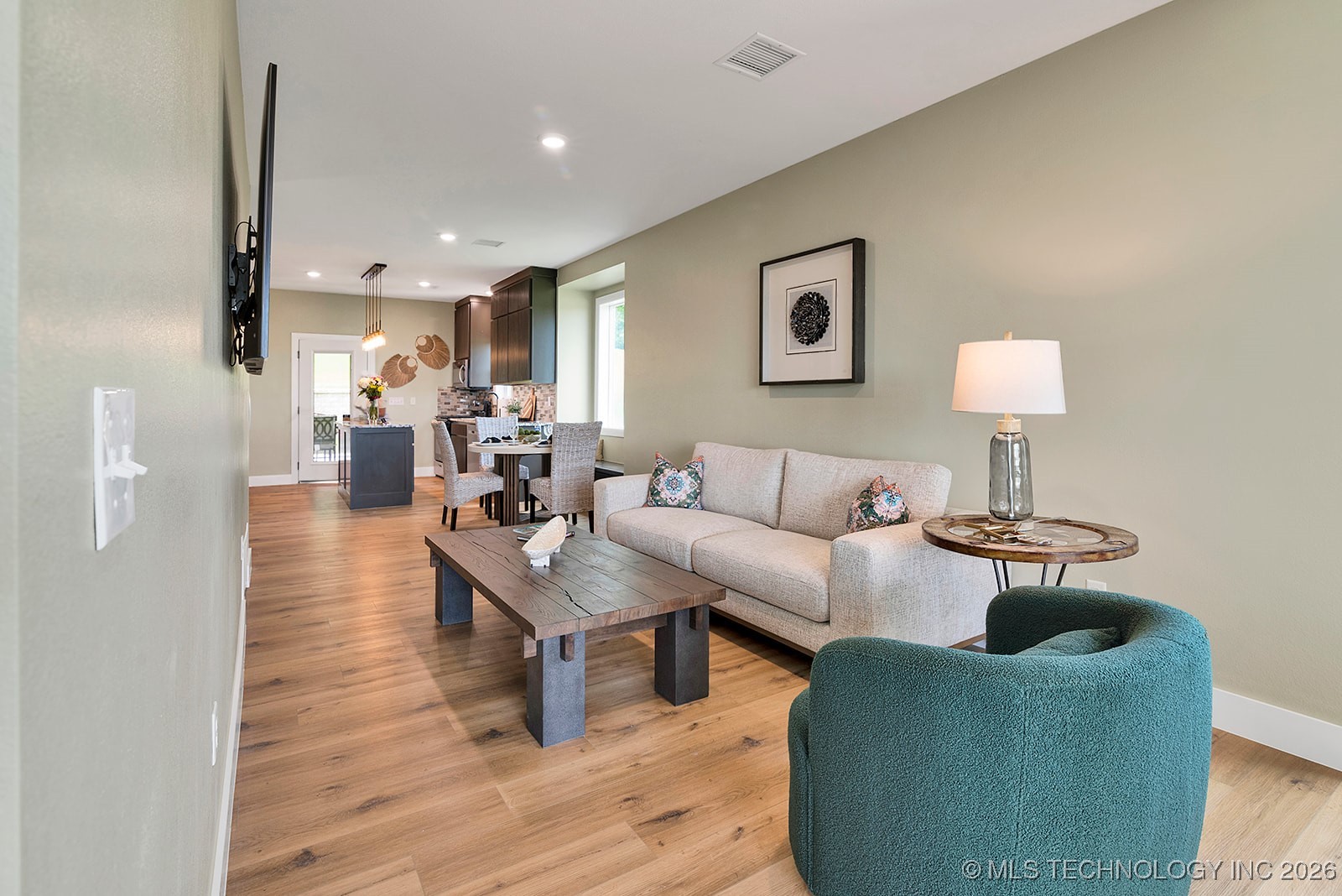 2602246 Property Photo 44