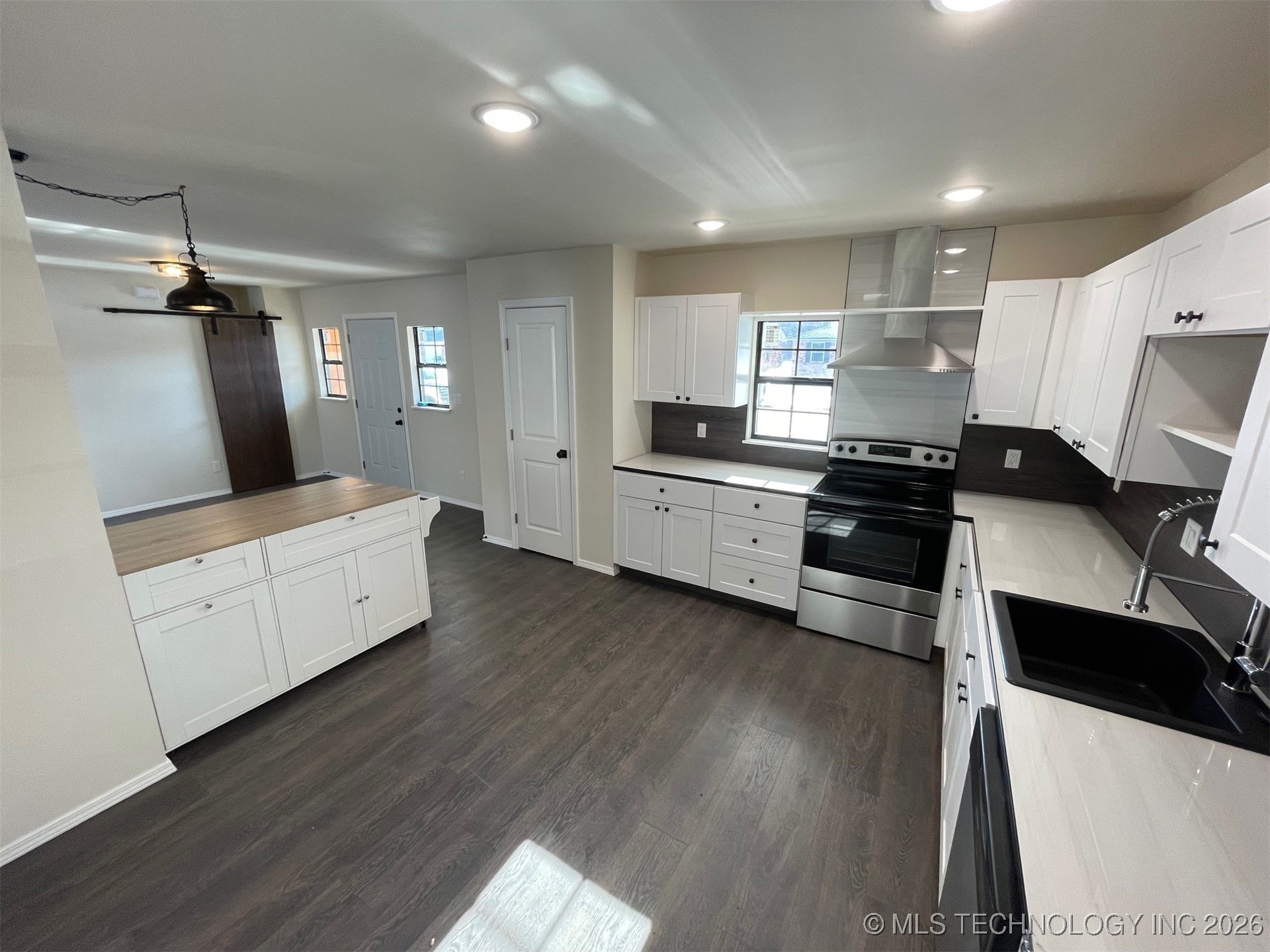 127 Birch Drive Property Photo 5