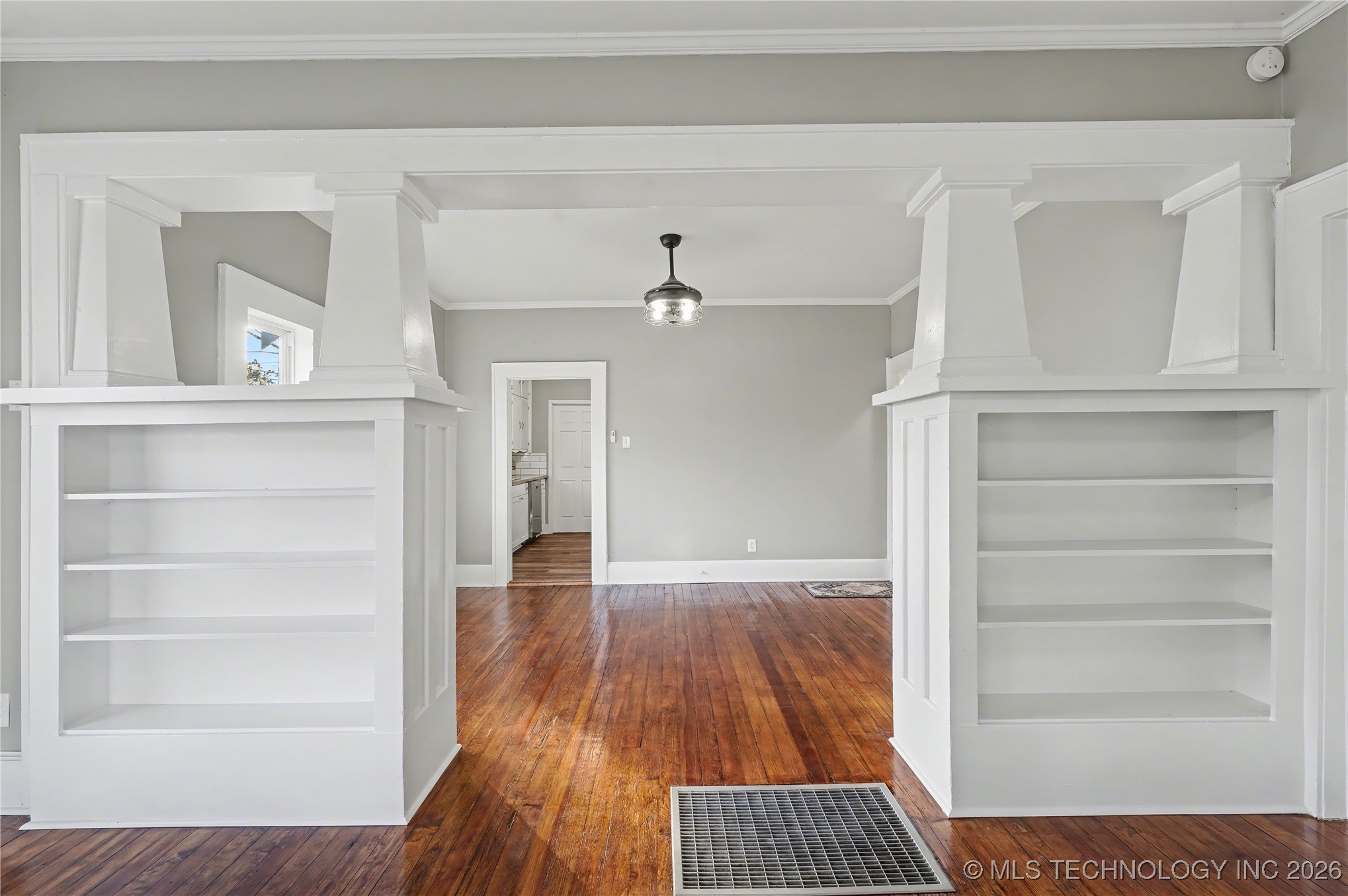 500 N C. Avenue Property Photo 8