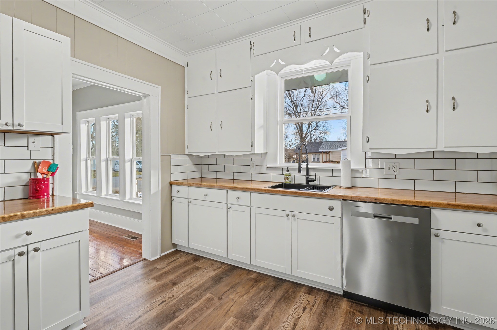 500 N C. Avenue Property Photo 12