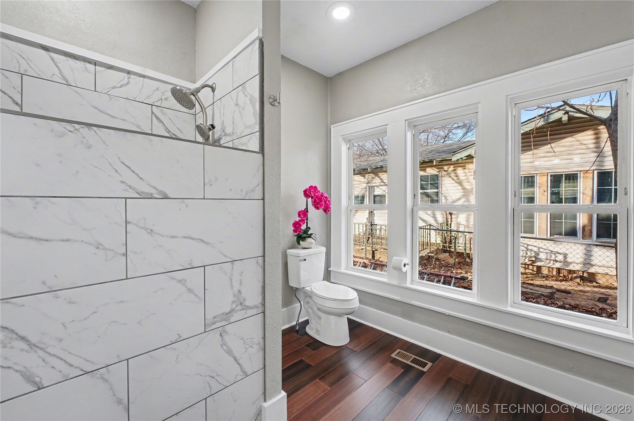 500 N C. Avenue Property Photo 20