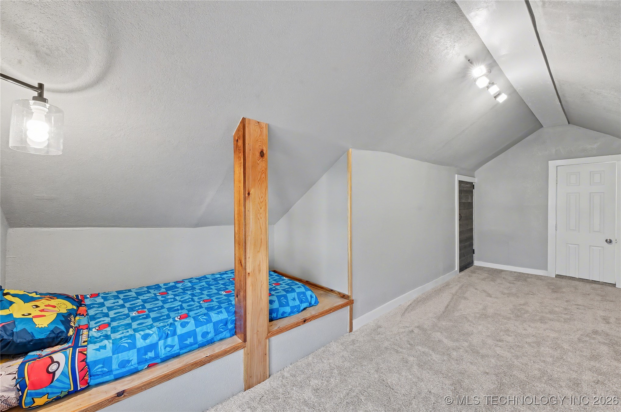 500 N C. Avenue Property Photo 21