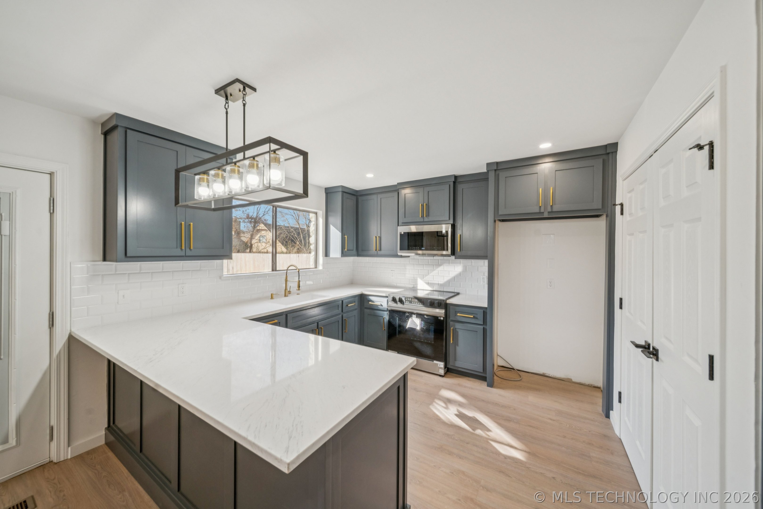 909 W Albuquerque Street Property Photo 11