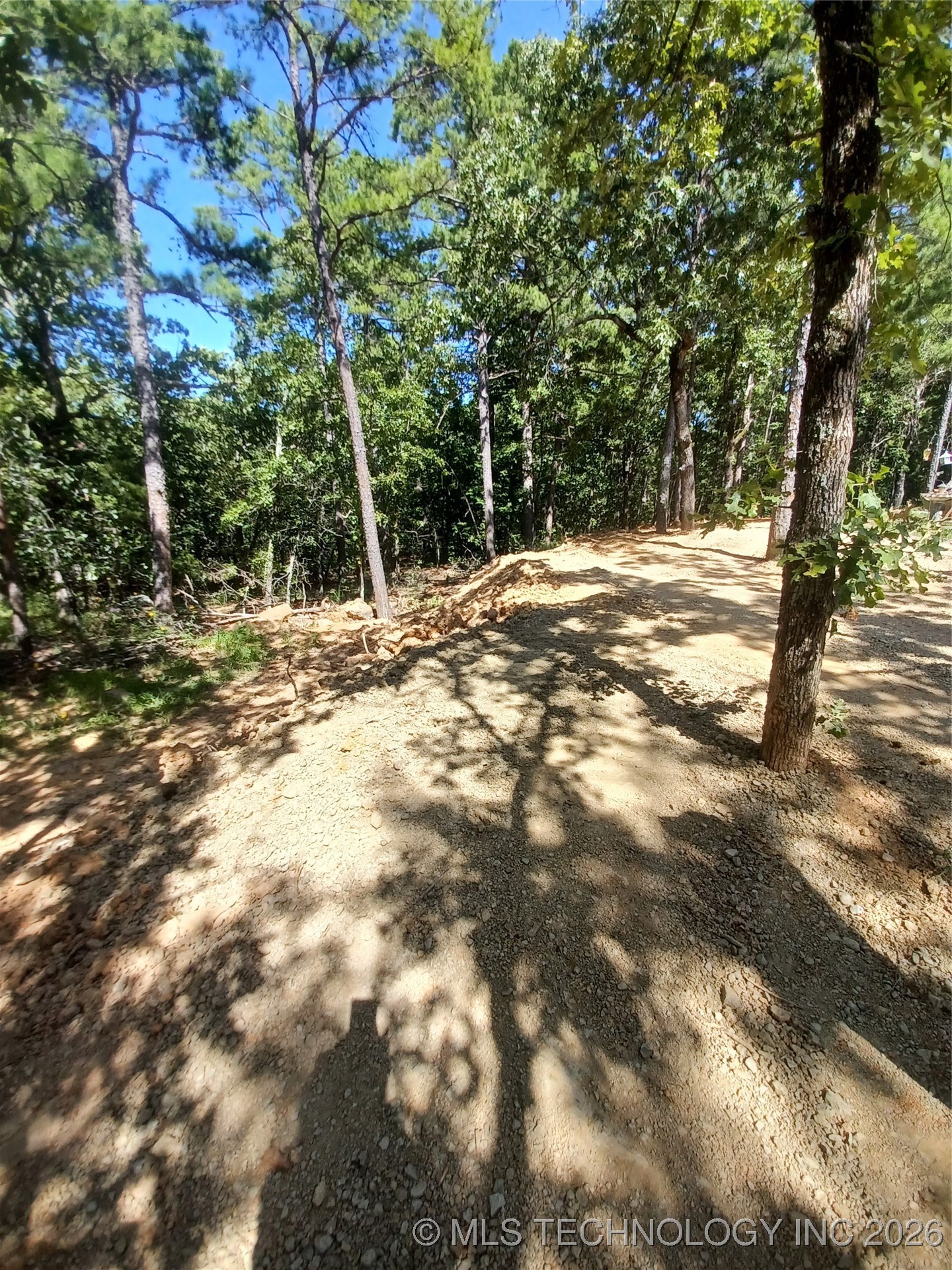 31548 4450 Property Photo 3