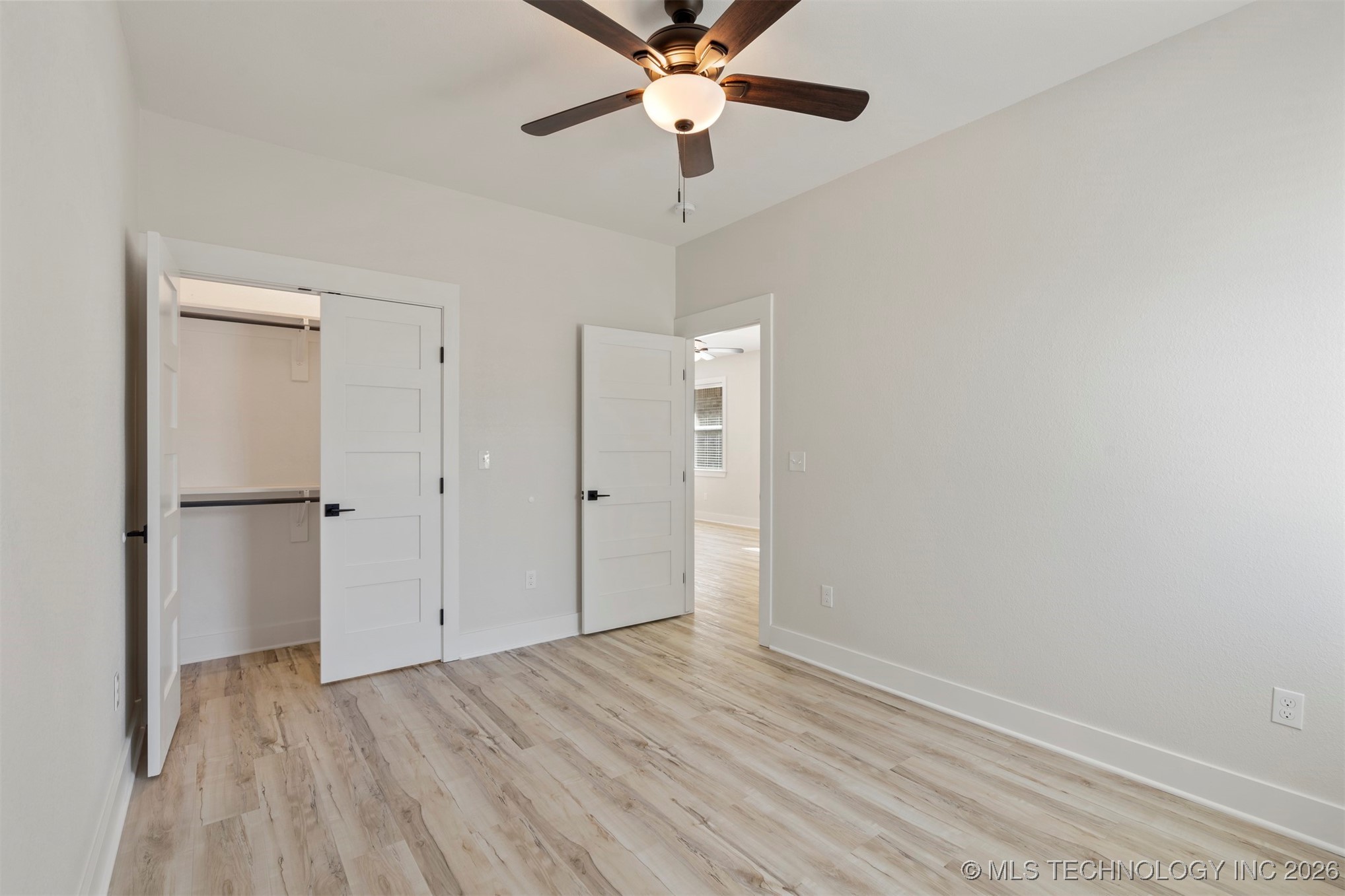 216 W Mccurtain Property Photo 33