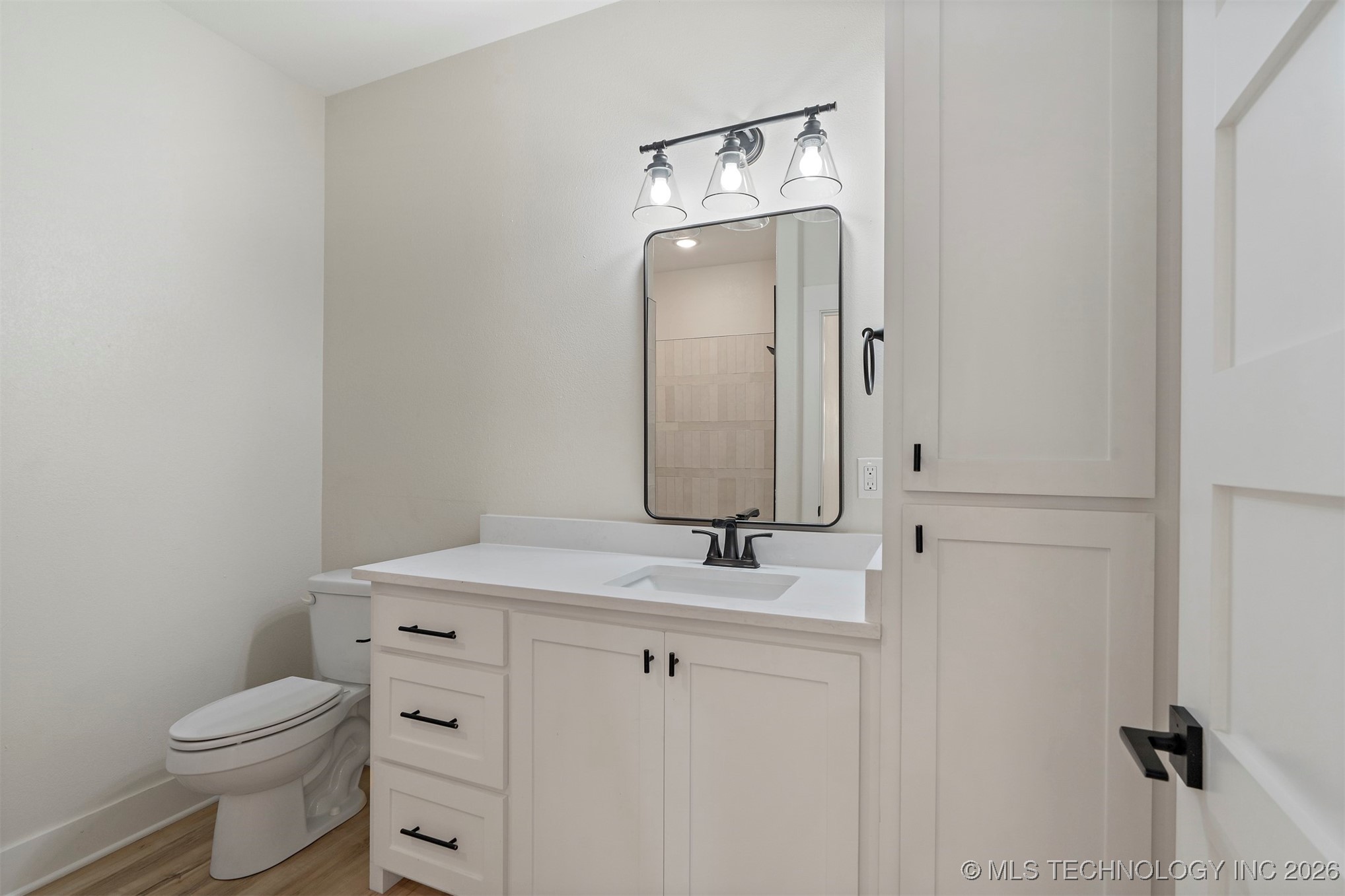 216 W Mccurtain Property Photo 36