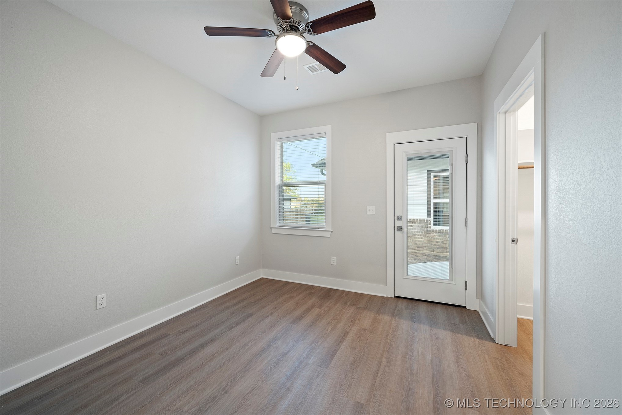 216 W Mccurtain Property Photo 50