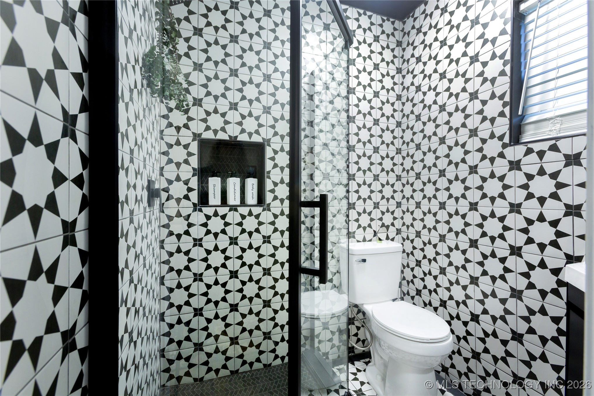 5040 E Creek Street Property Photo 21