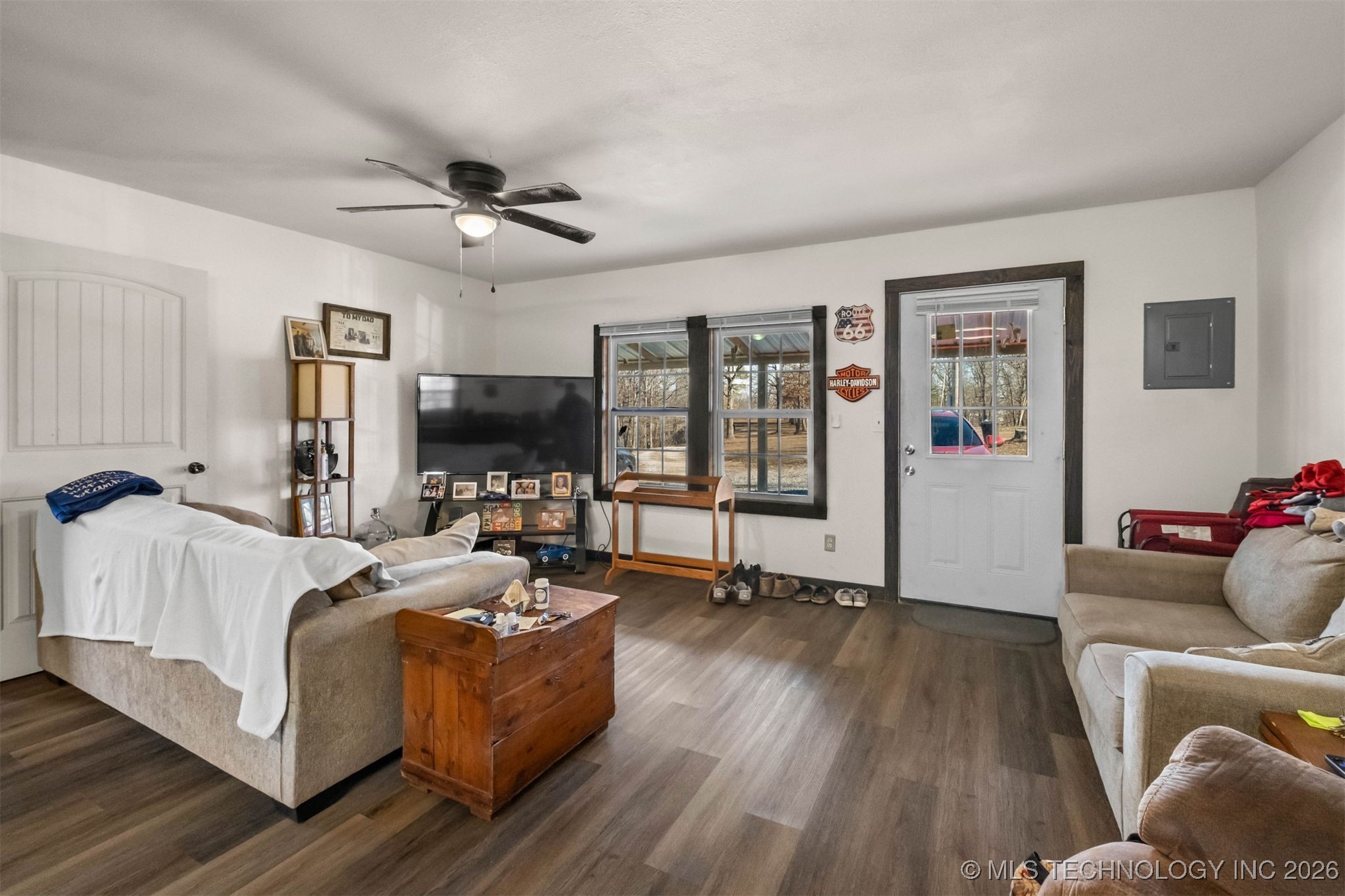 470484 E 723 Road Property Photo 7