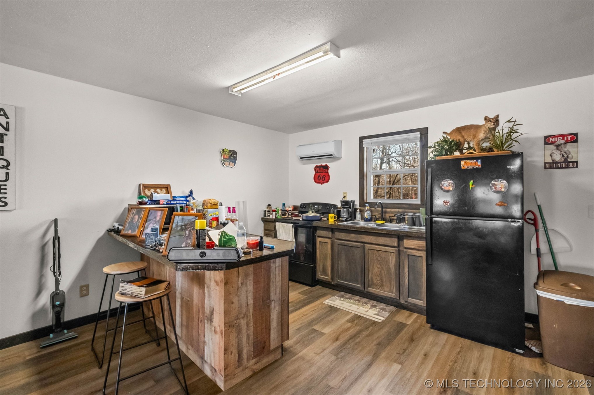 470484 E 723 Road Property Photo 8