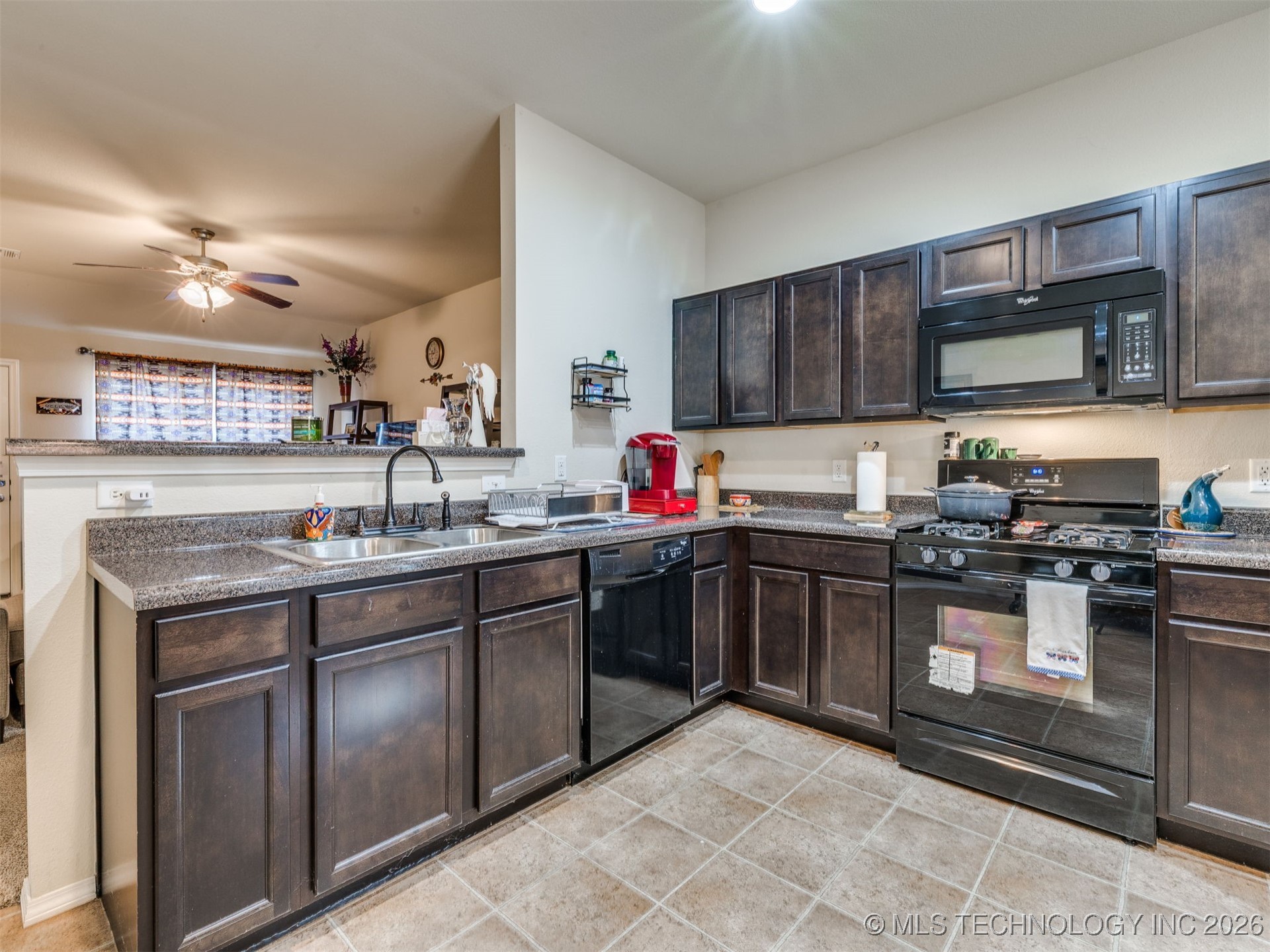 9333 S 255th East Avenue Property Photo 15