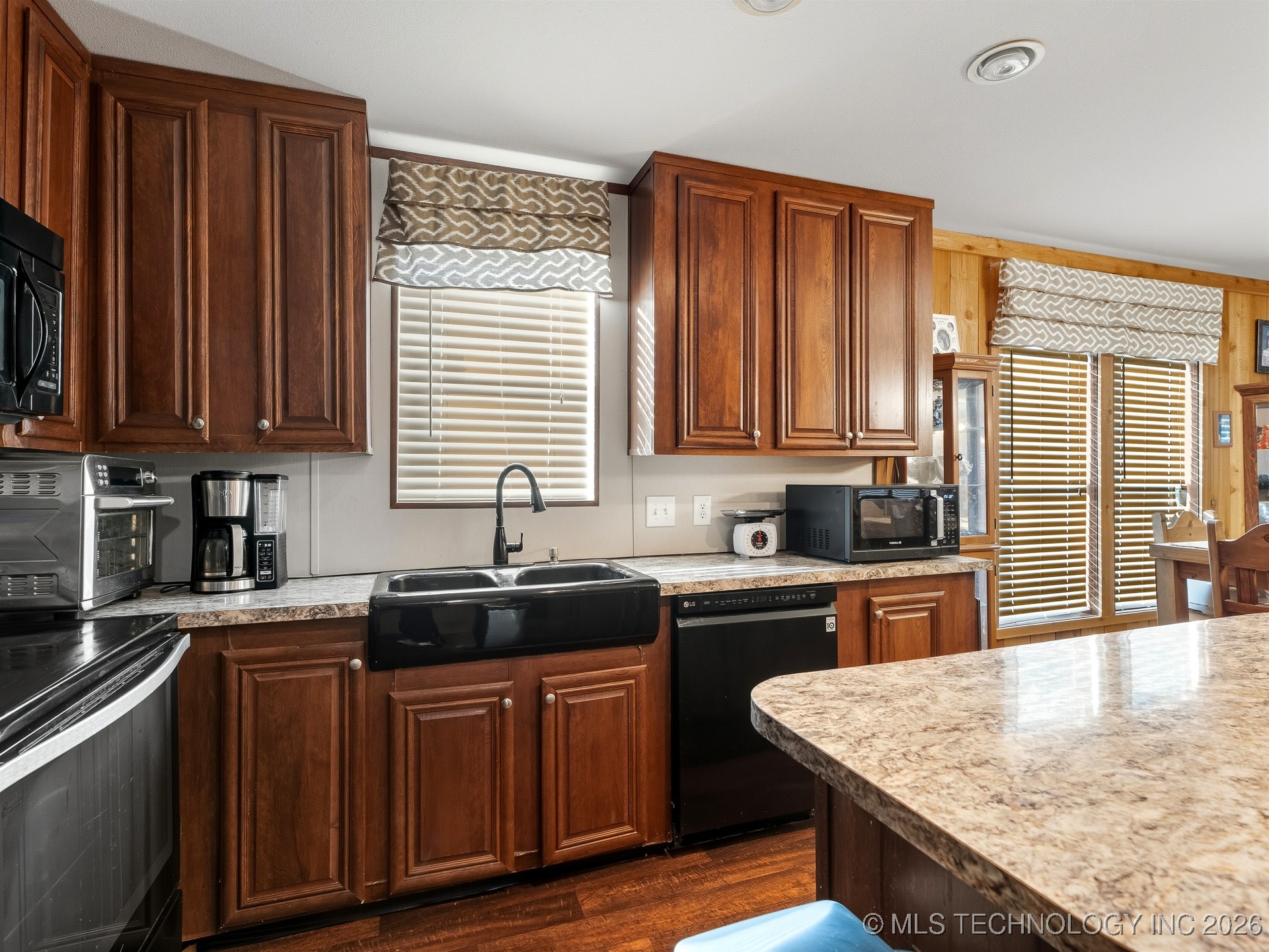 22295 E County Road 3499 Property Photo 14