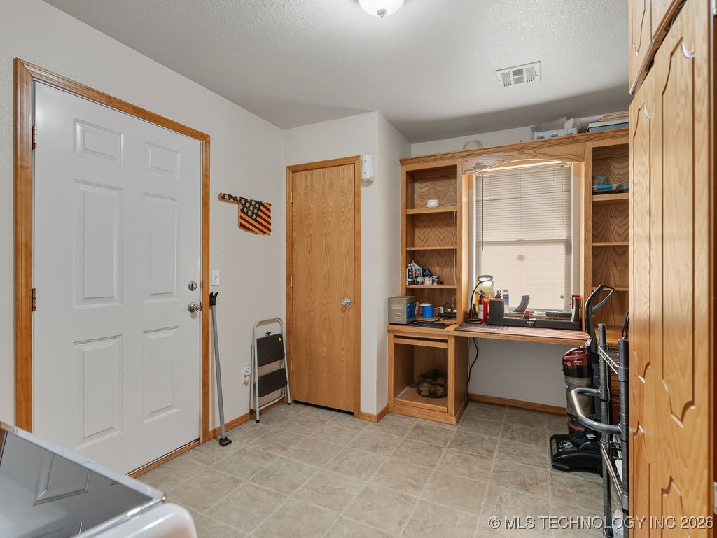 35619 Ew 1400 Property Photo 31