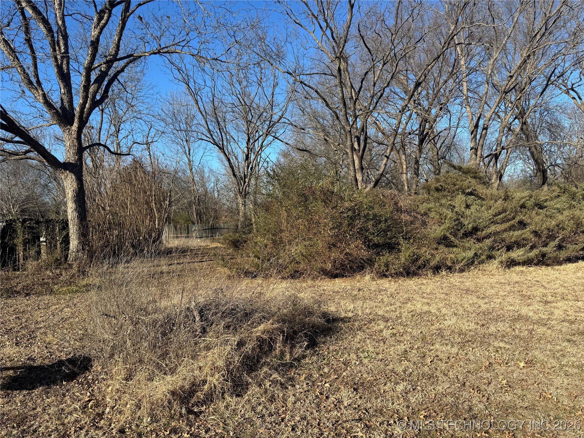 26275 E 16th Street Property Photo 7