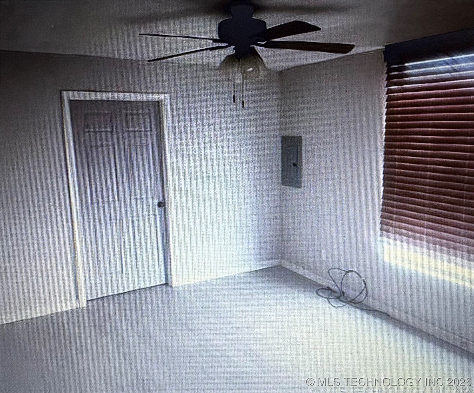 105 E 3rd Street Property Photo 12