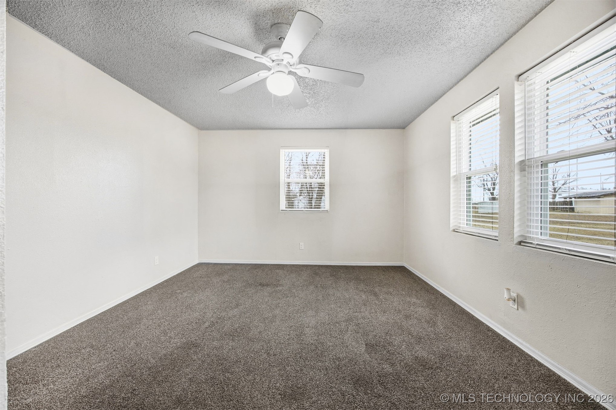 107 E Sequoyah Street Property Photo 28