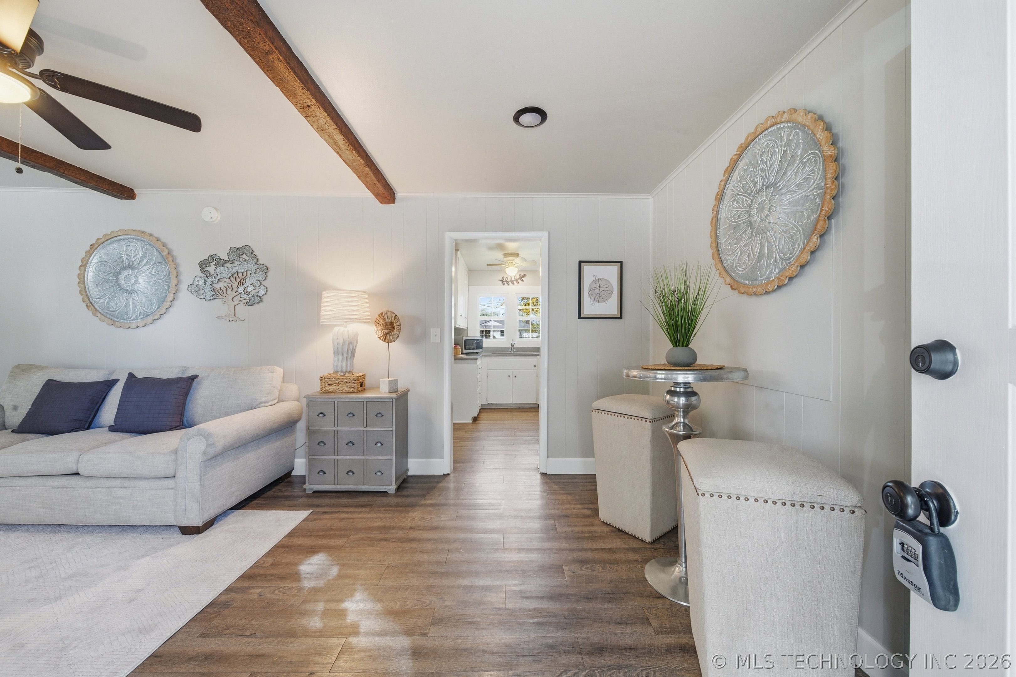 802 N Birch Street Property Photo 5