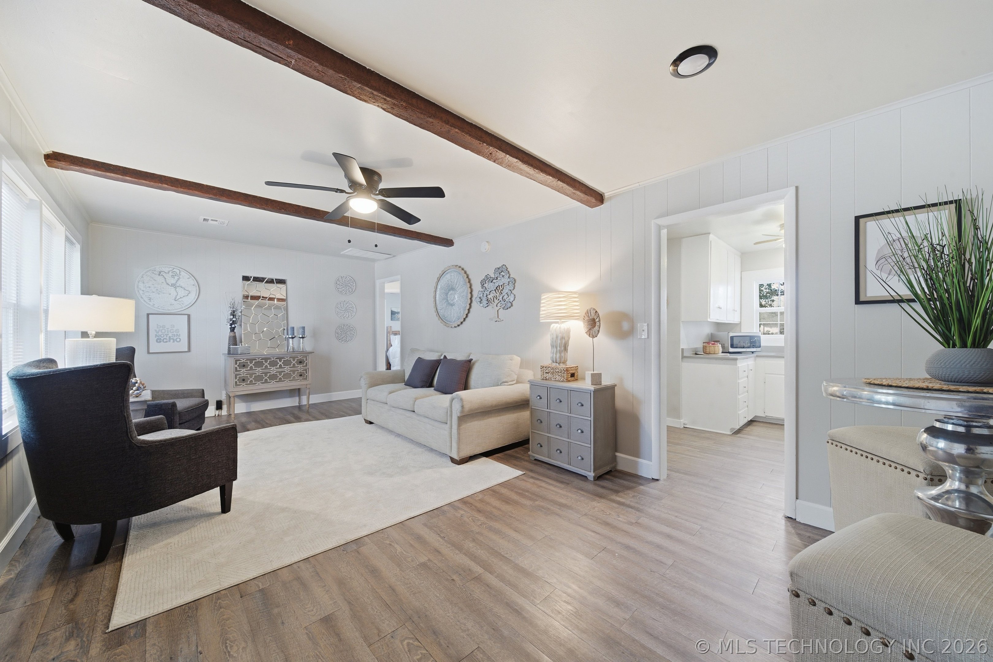 802 N Birch Street Property Photo 6