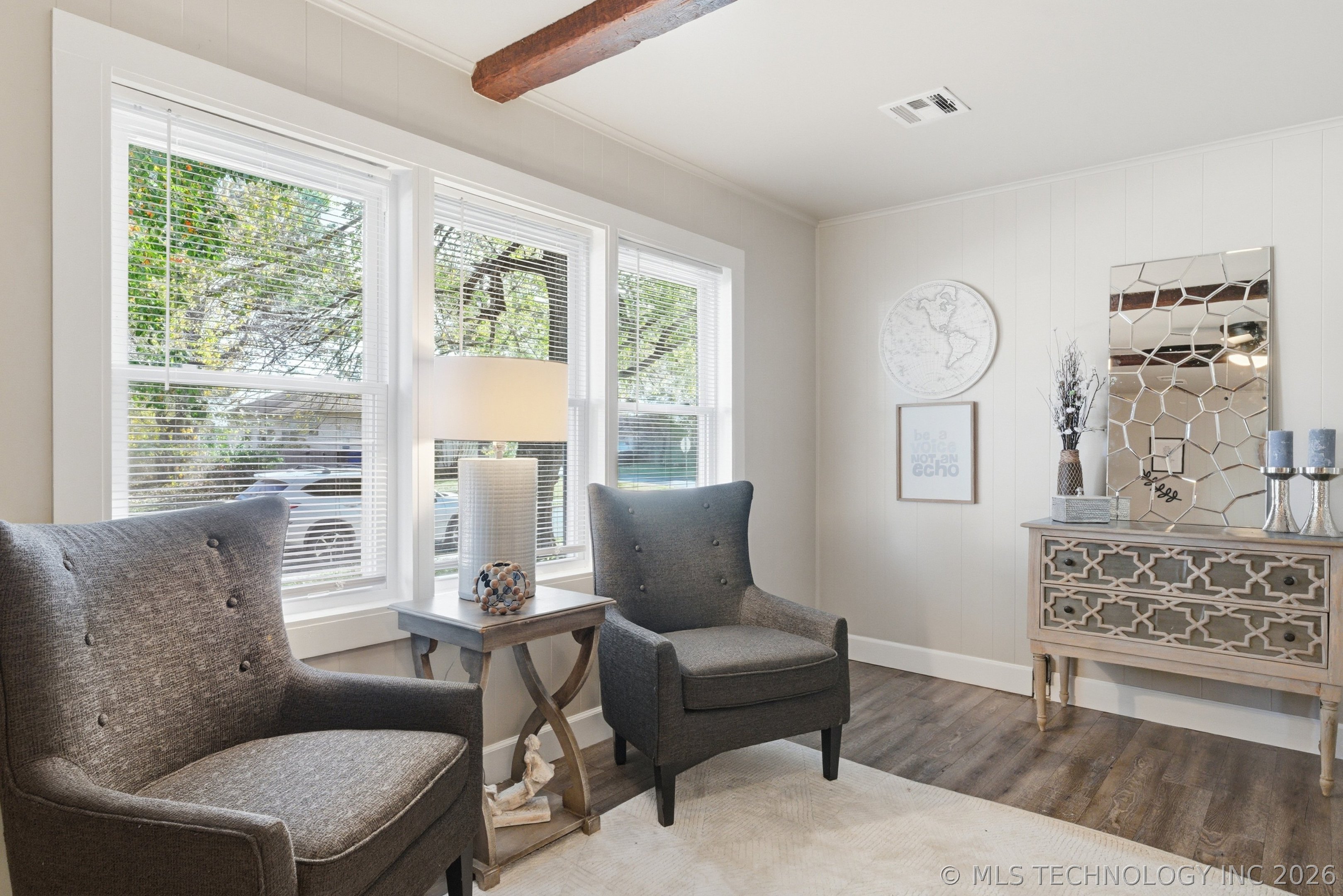 802 N Birch Street Property Photo 9