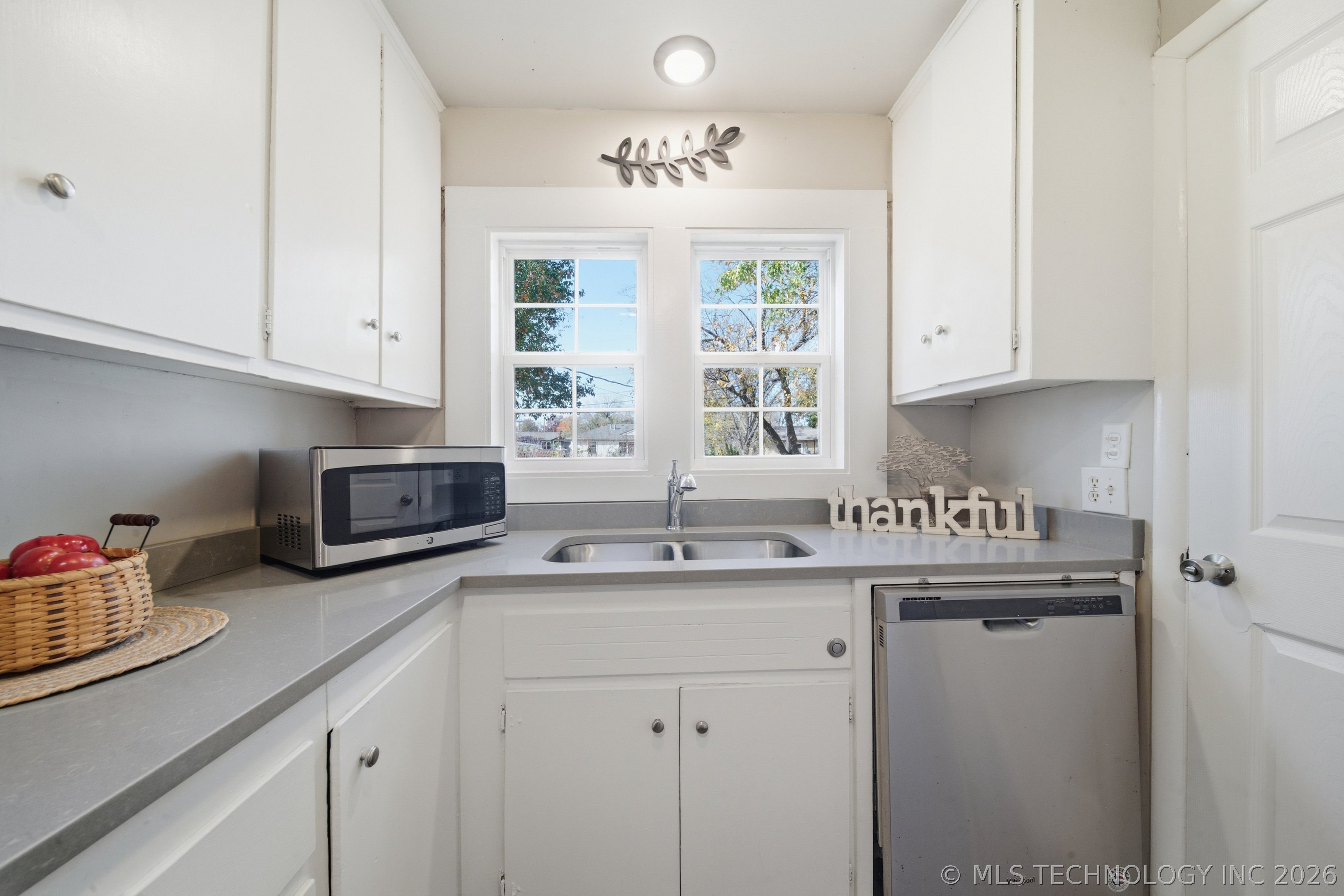 802 N Birch Street Property Photo 14