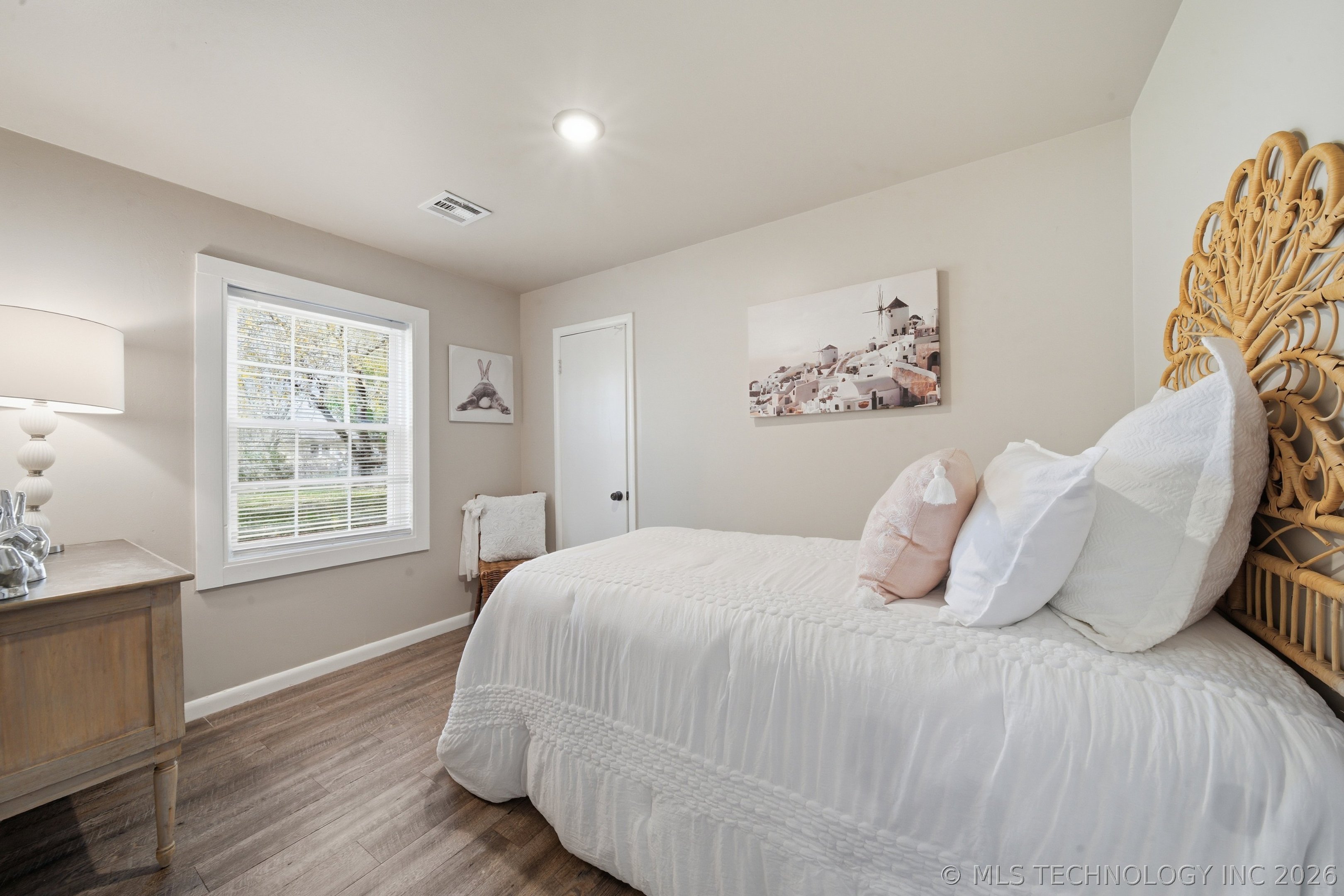 802 N Birch Street Property Photo 16