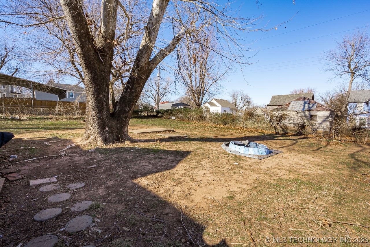 112 W First Street Property Photo 19